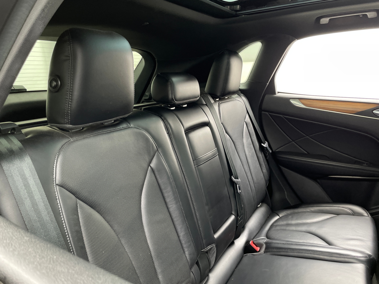 Thumbnail: 2015 Lincoln MKC - 5