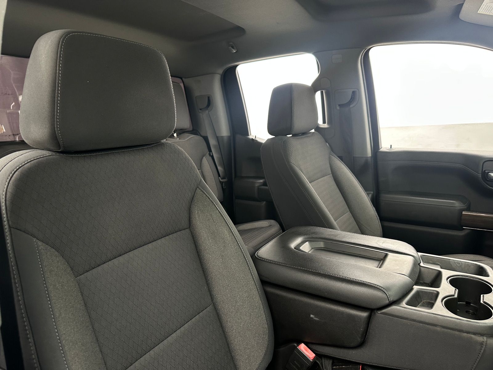 Thumbnail: 2020 Chevrolet Silverado 1500 - 2