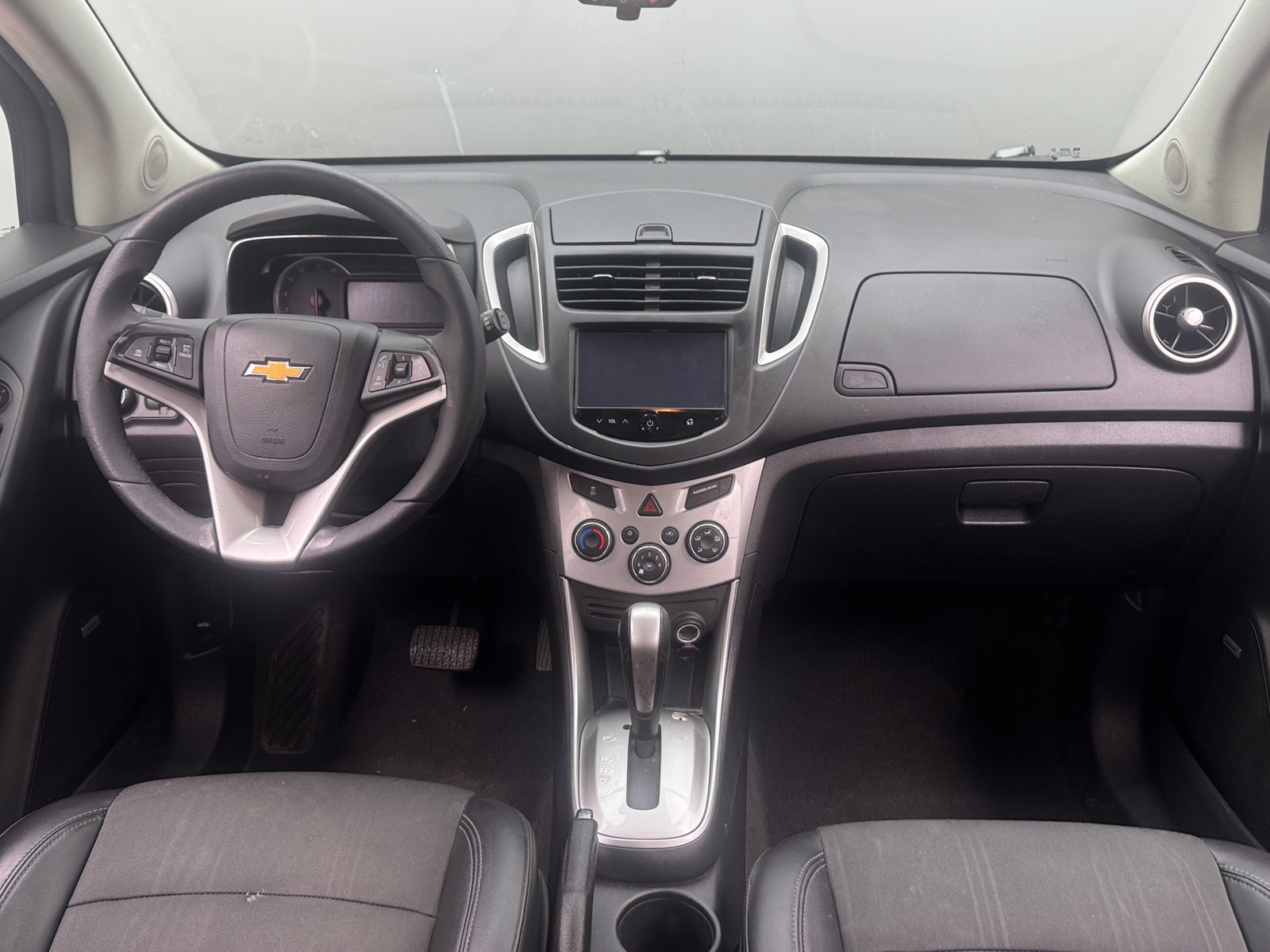 Thumbnail: 2015 Chevrolet Trax - 3