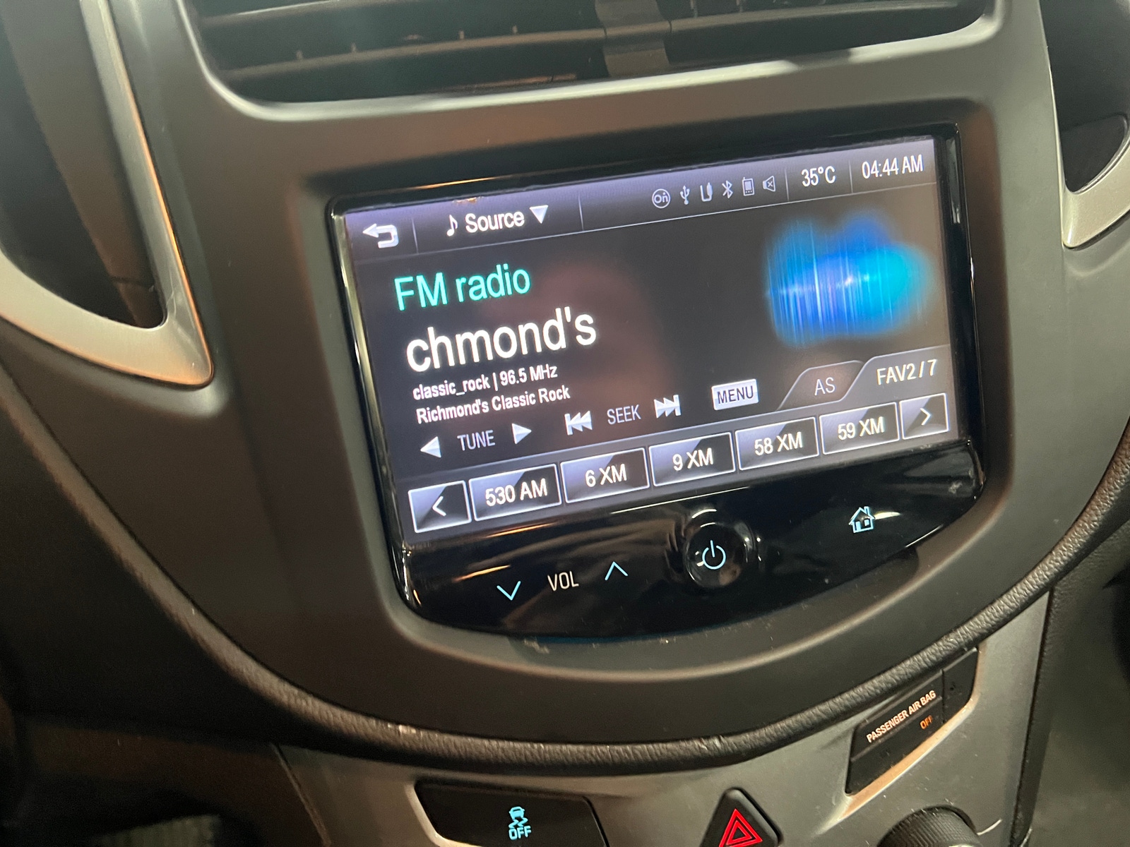 Thumbnail: 2015 Chevrolet Trax - 4