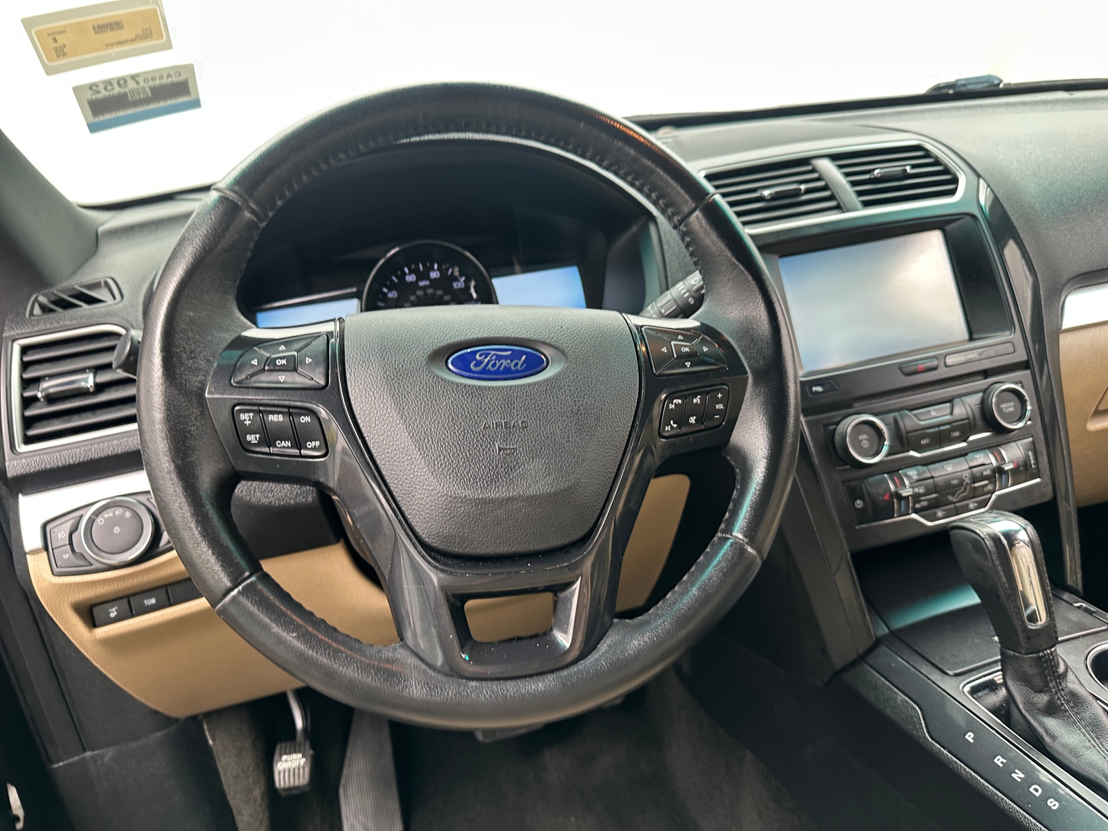 Thumbnail: 2016 Ford Explorer - 4