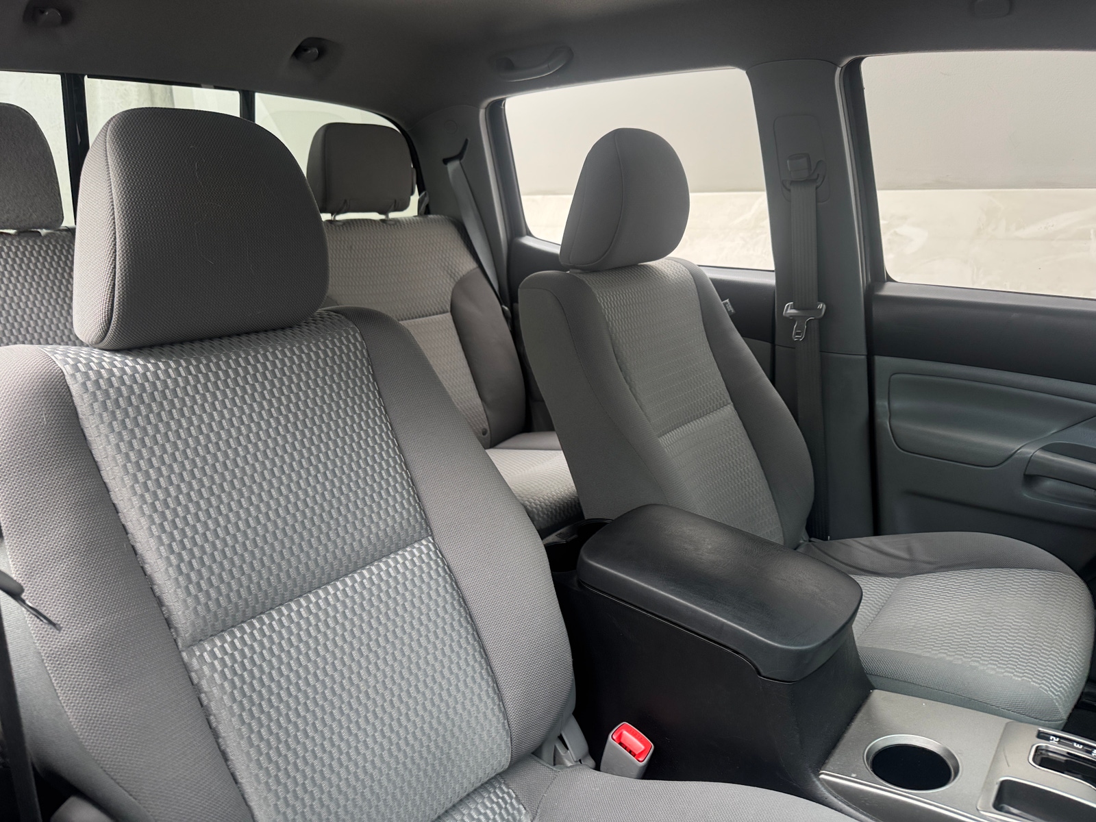Thumbnail: 2015 Toyota Tacoma - 2