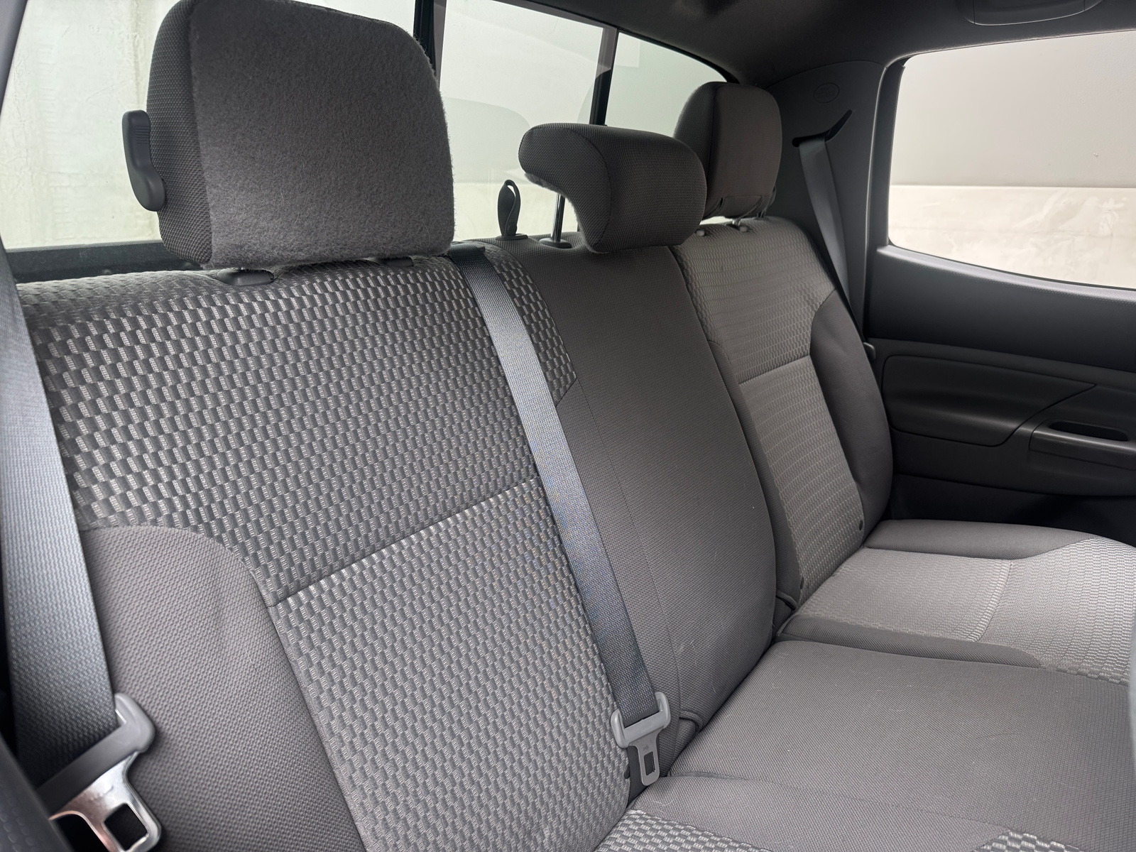 Thumbnail: 2015 Toyota Tacoma - 6