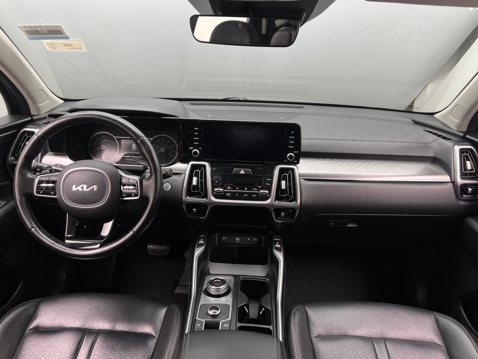 Thumbnail: 2023 Kia Sorento - 2