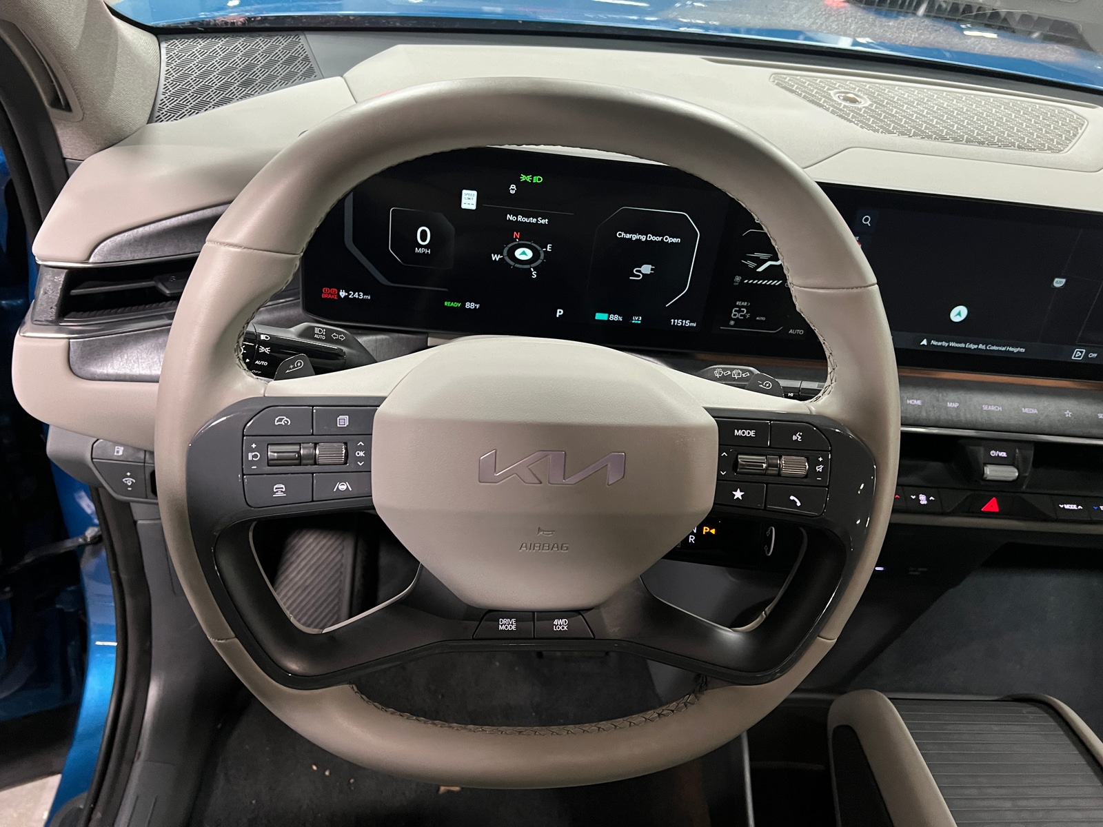 Thumbnail: 2024 Kia EV9 - 4