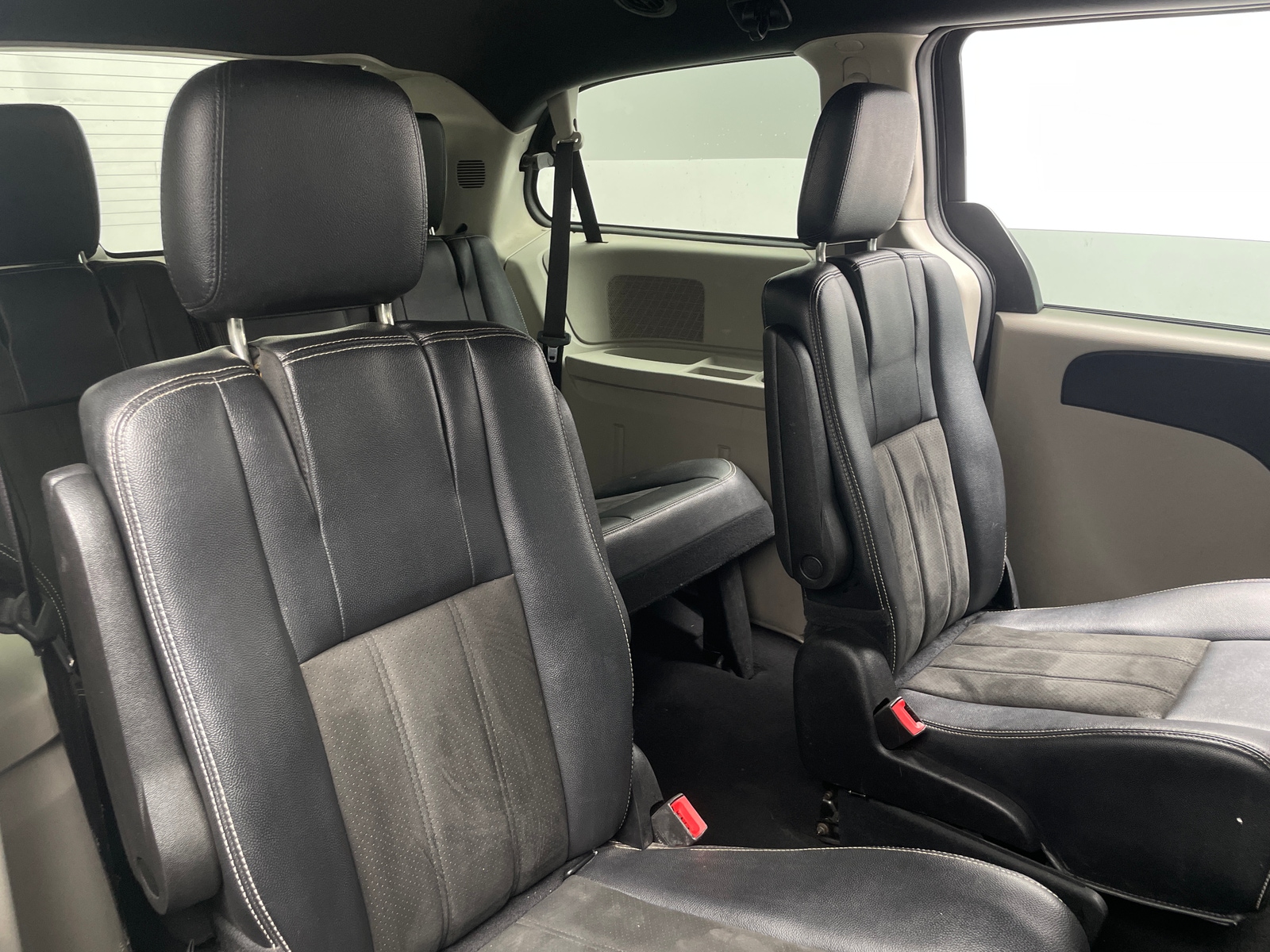 Thumbnail: 2019 Dodge Grand Caravan - 6