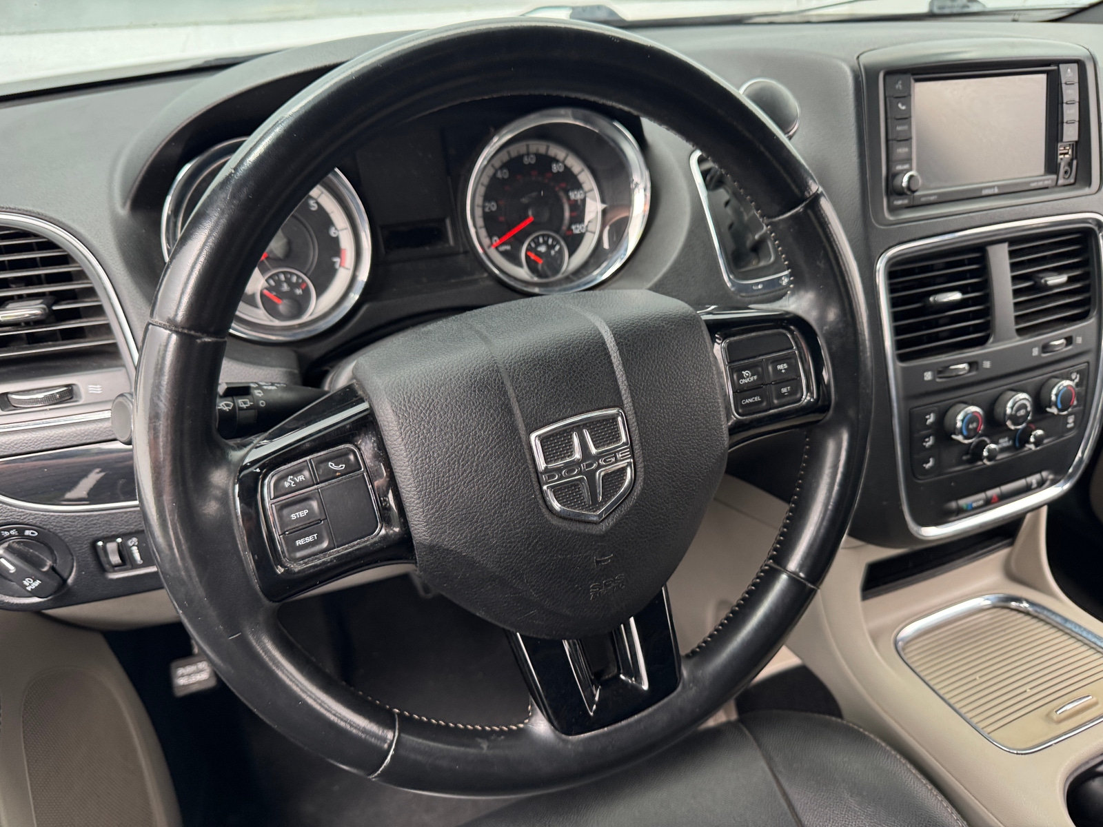Thumbnail: 2019 Dodge Grand Caravan - 5