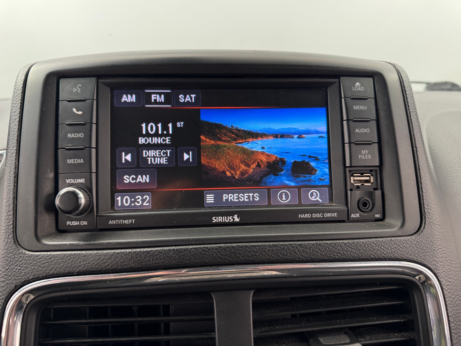 Thumbnail: 2019 Dodge Grand Caravan - 4
