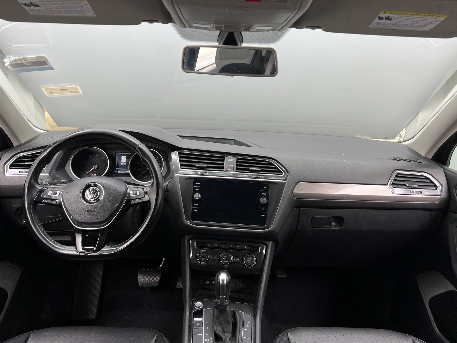 Thumbnail: 2018 Volkswagen Tiguan - 2