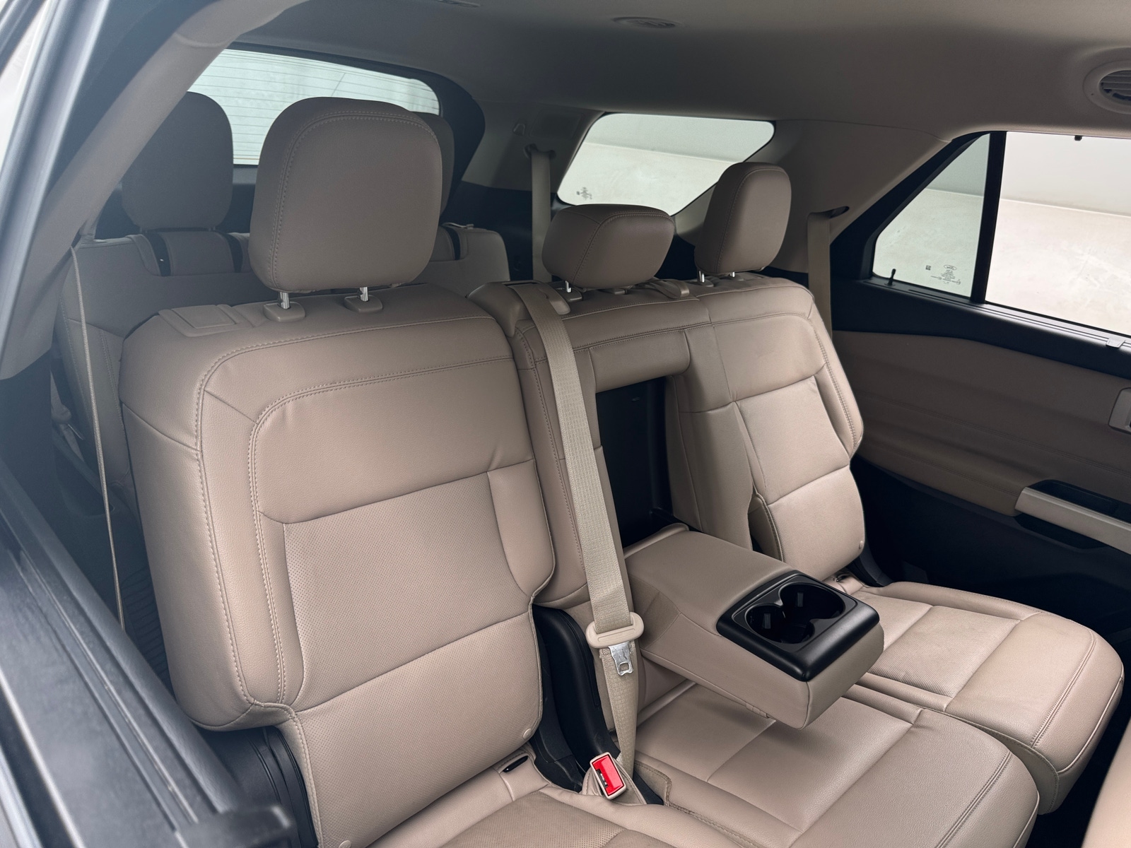 Thumbnail: 2021 Ford Explorer - 5