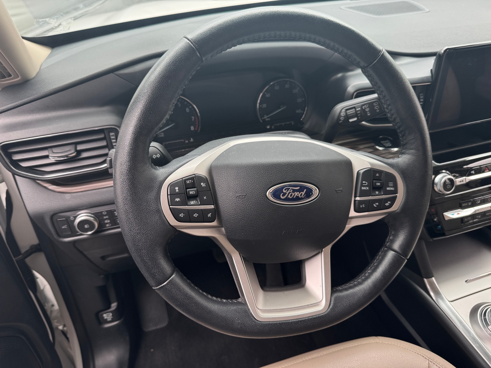 Thumbnail: 2021 Ford Explorer - 4