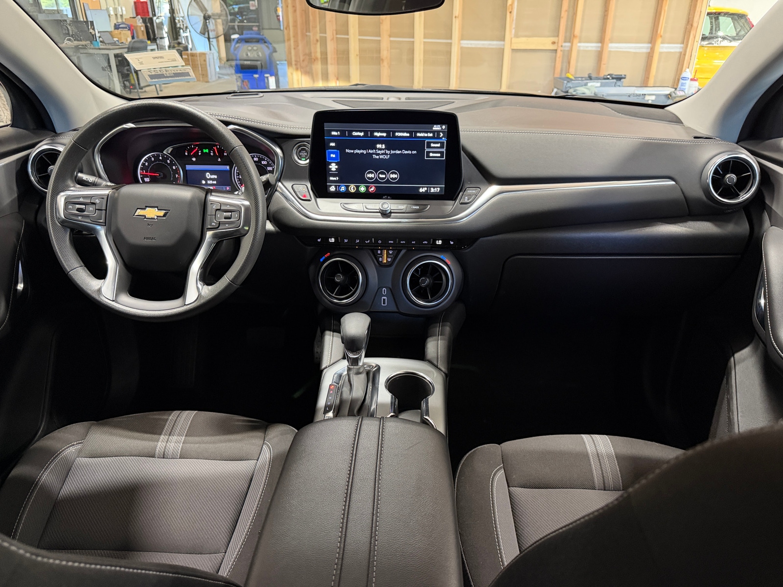 Thumbnail: 2025 Chevrolet Blazer - 3