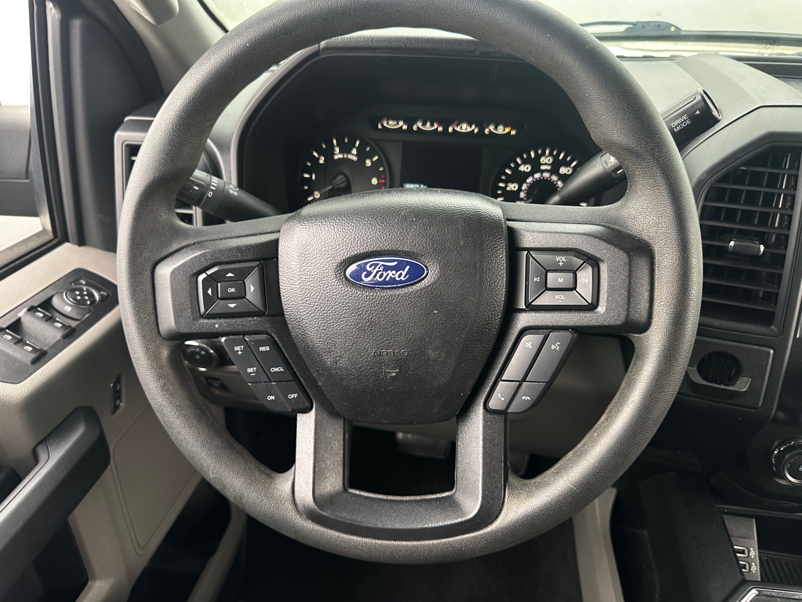 Thumbnail: 2020 Ford Econoline - 5