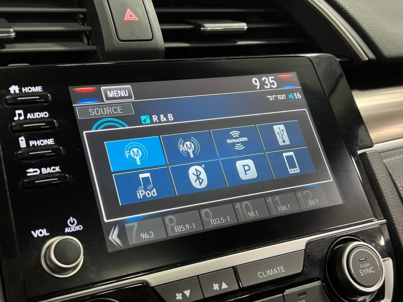 Thumbnail: 2019 Honda Civic - 4