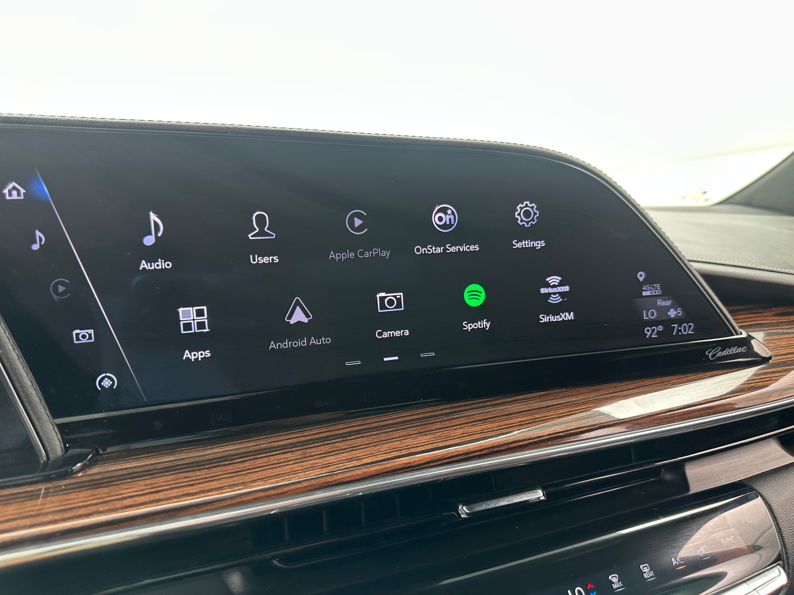 Thumbnail: 2024 Cadillac Escalade - 3