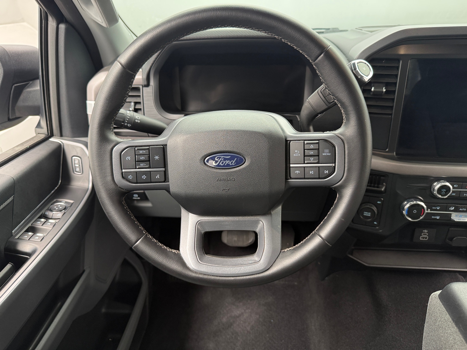 Thumbnail: 2025 Ford Econoline - 5