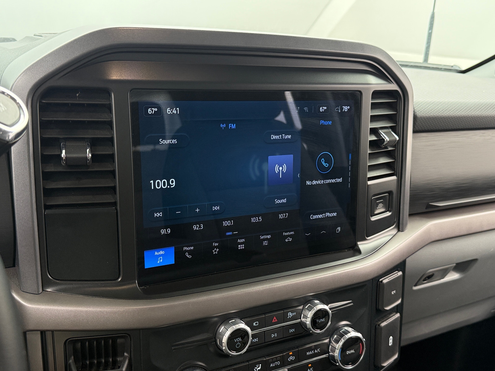 Thumbnail: 2025 Ford Econoline - 4