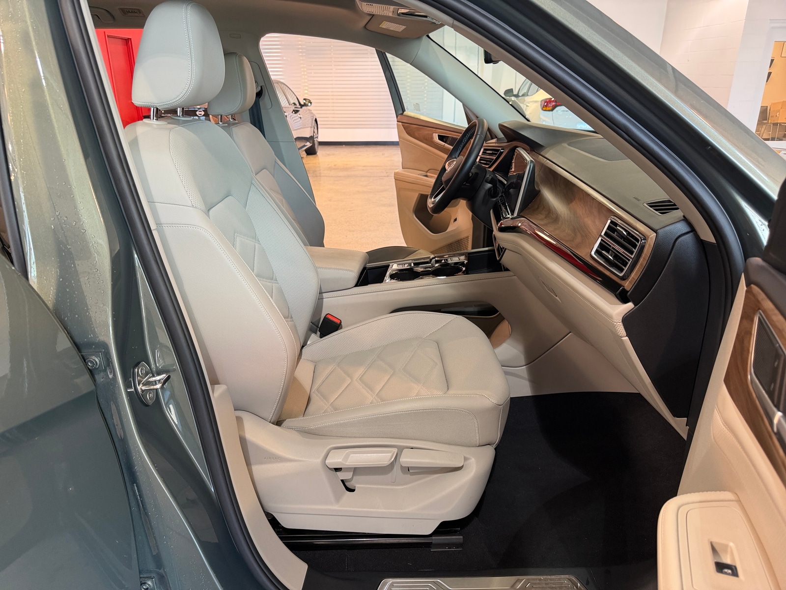 Thumbnail: 2026 Volkswagen Atlas - 2