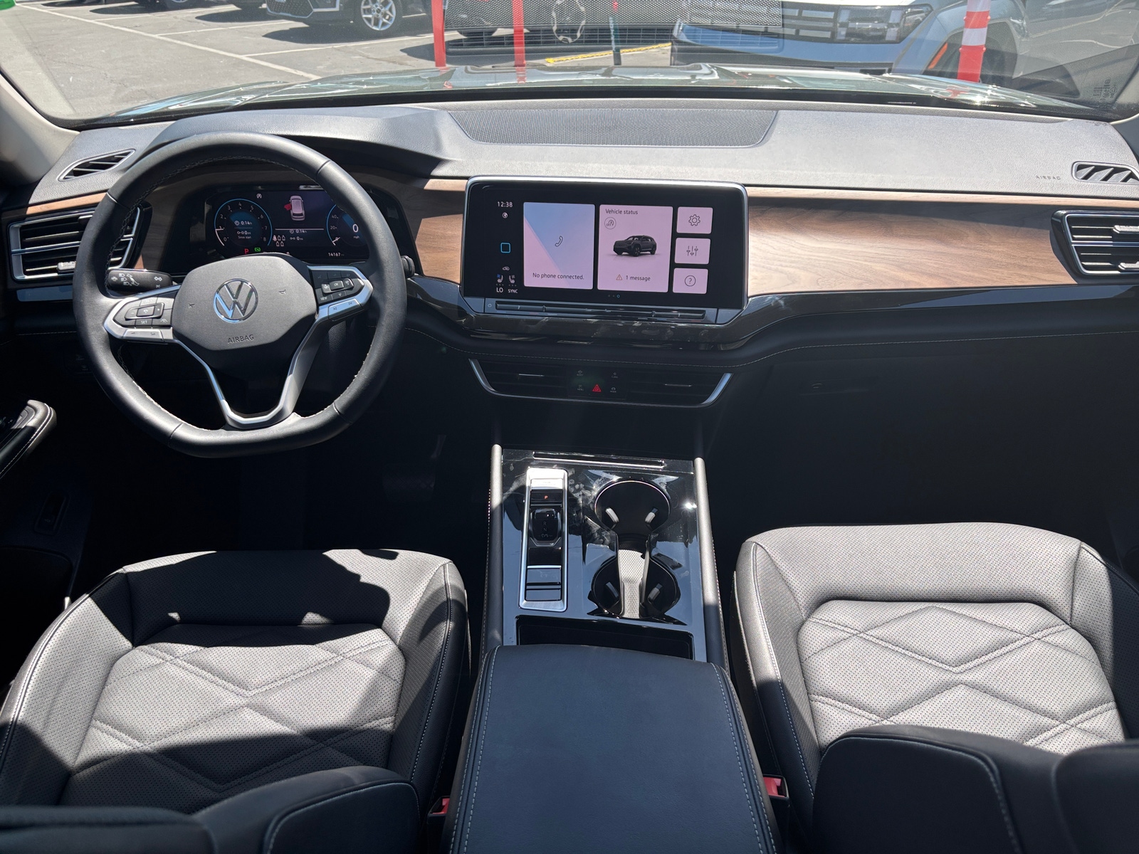 Thumbnail: 2026 Volkswagen Atlas - 2