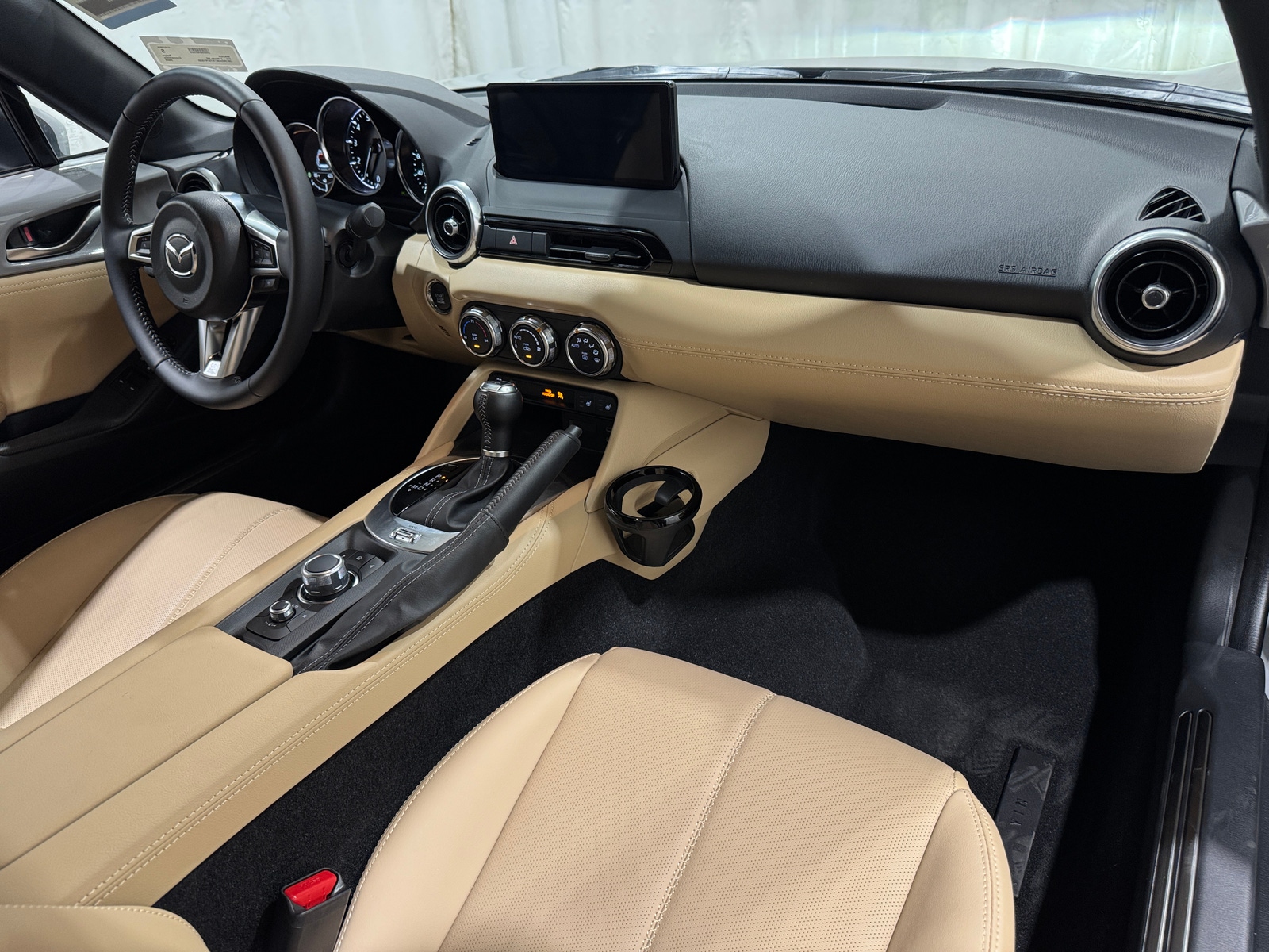 Thumbnail: 2026 Mazda MX-5 Miata - 2