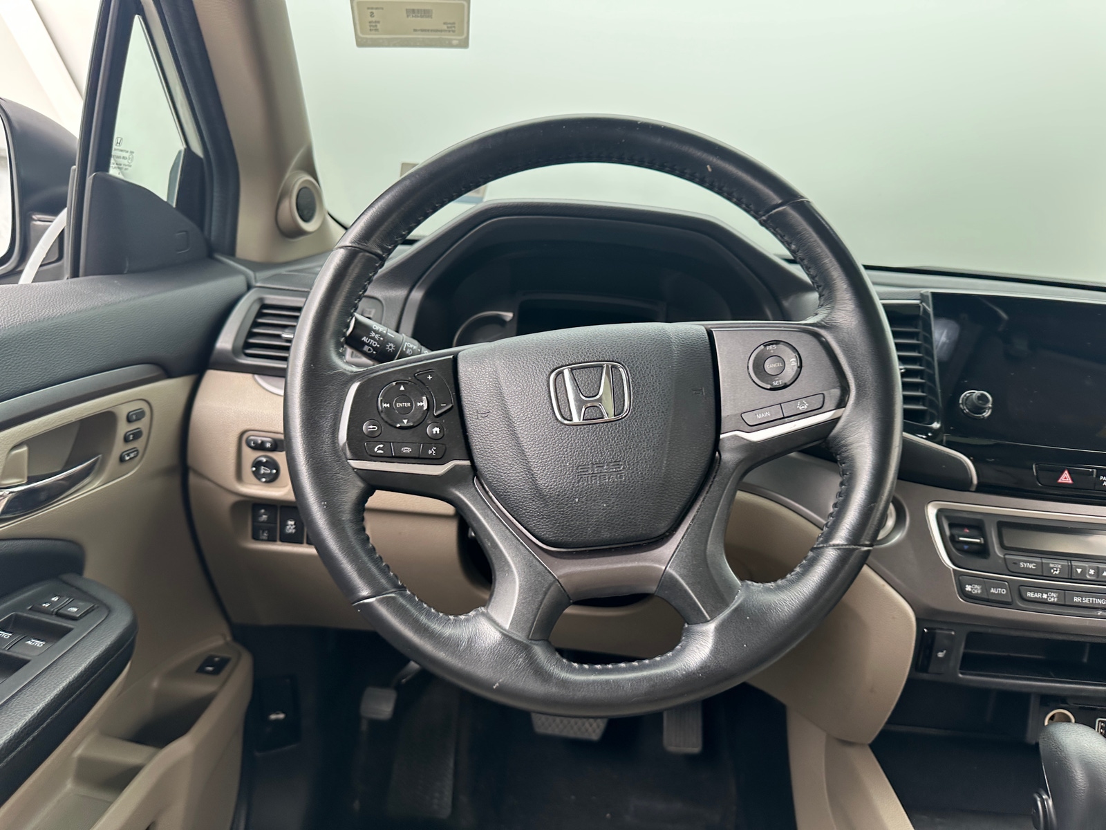 Thumbnail: 2019 Honda Pilot - 4