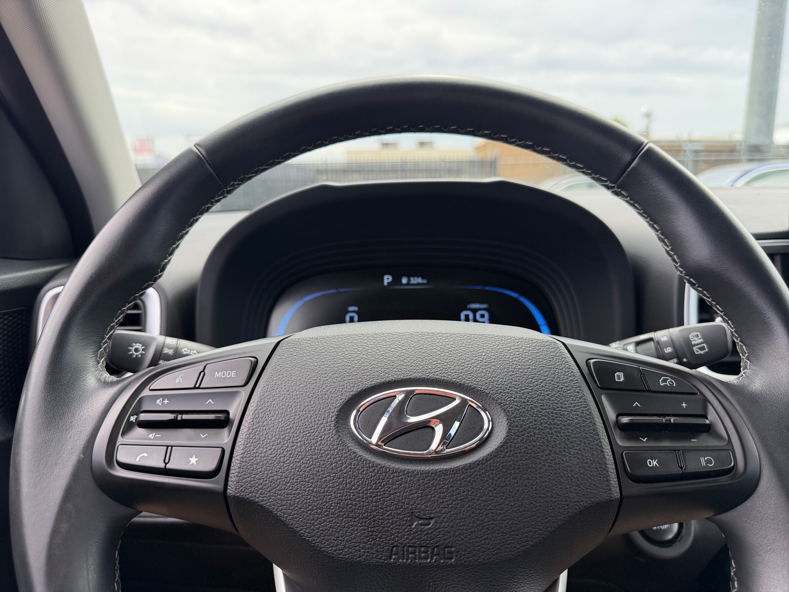 Thumbnail: 2026 Hyundai Venue - 4