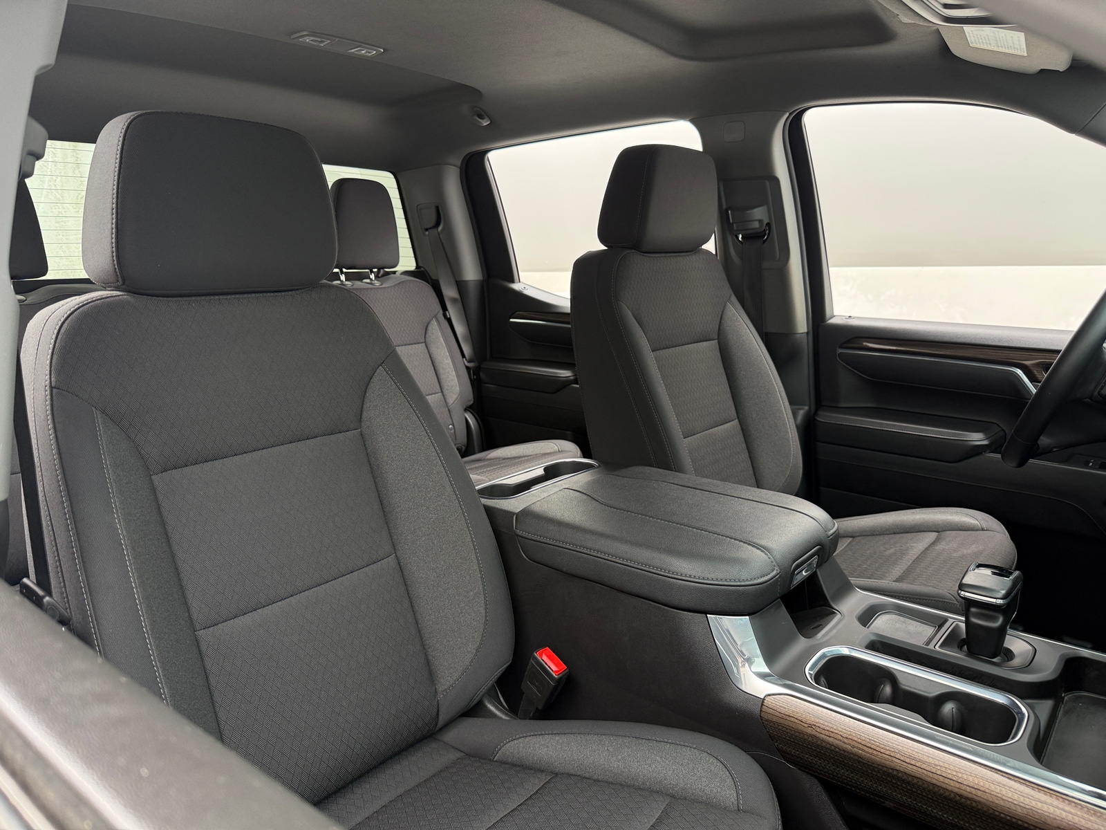 Thumbnail: 2025 Chevrolet Silverado 1500 - 2