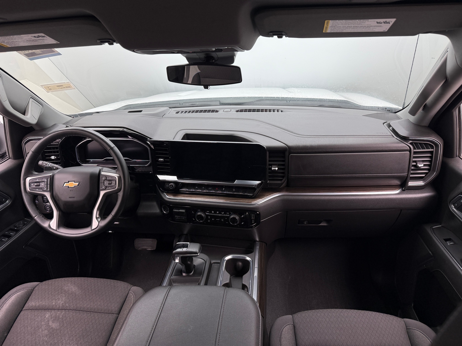 Thumbnail: 2025 Chevrolet Silverado 1500 - 3