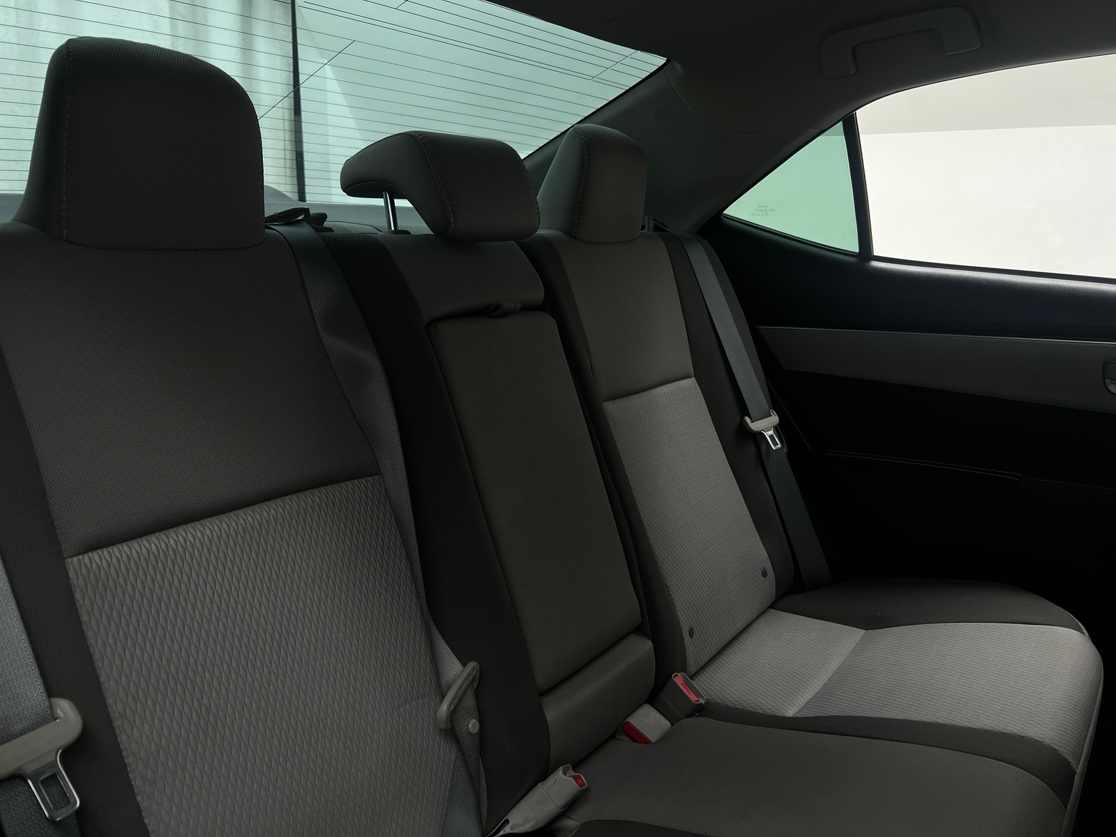 Thumbnail: 2017 Toyota Corolla - 6