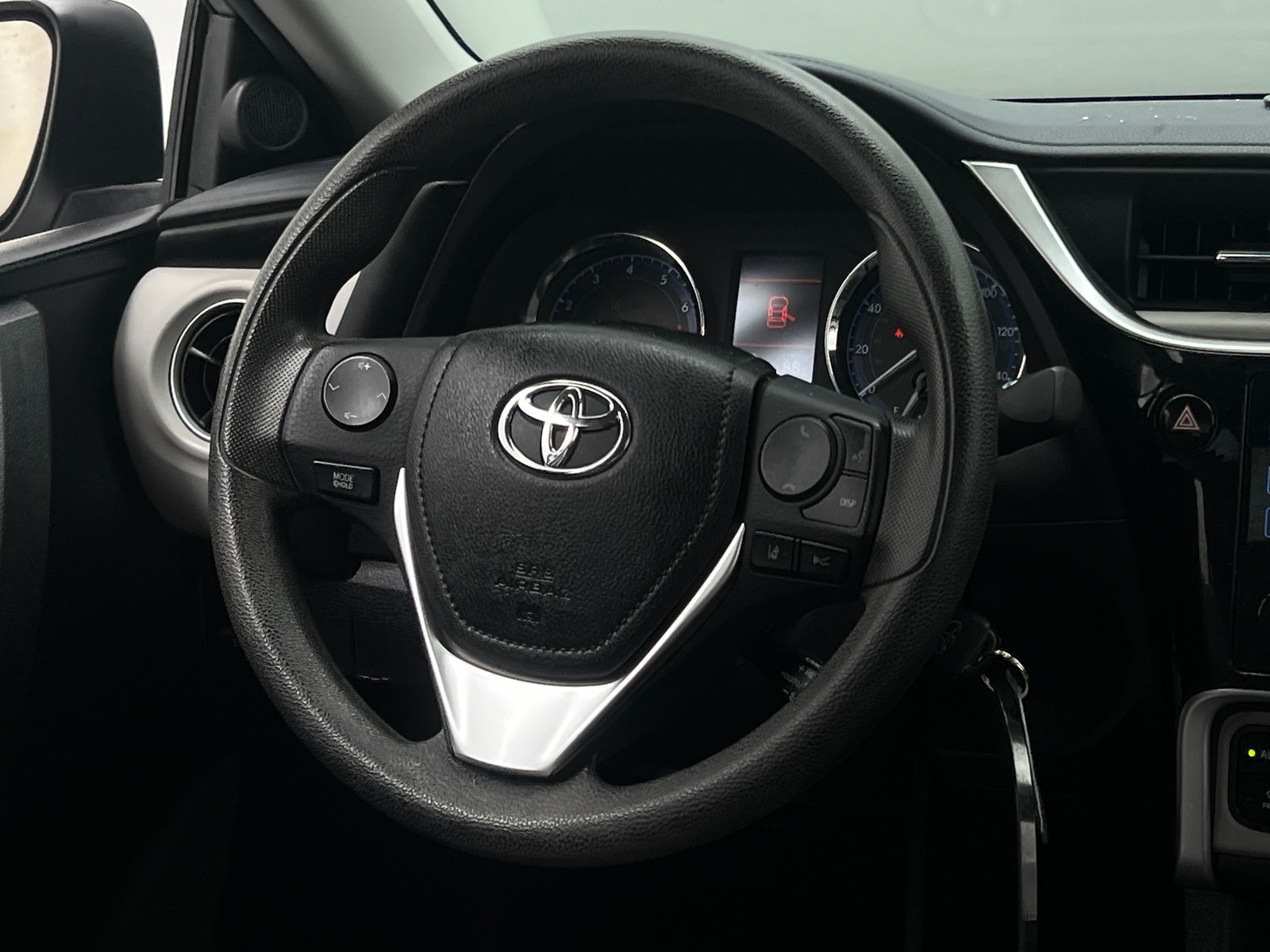 Thumbnail: 2017 Toyota Corolla - 5