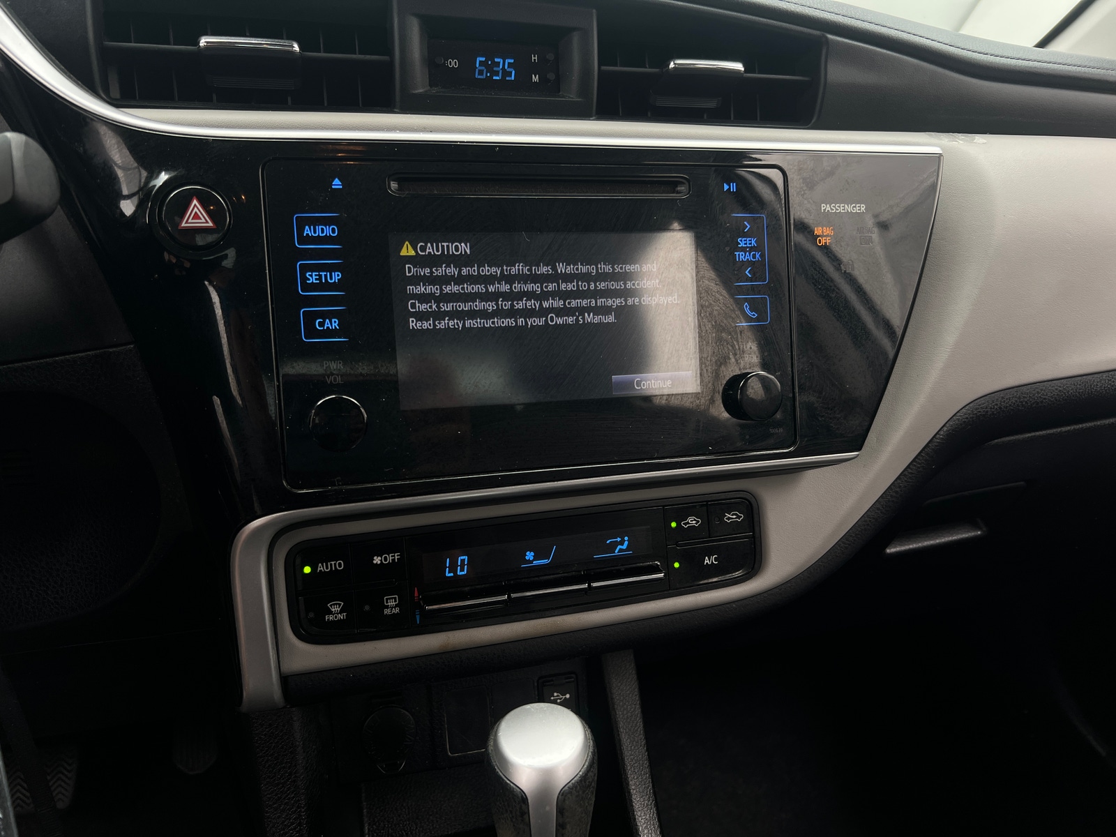 Thumbnail: 2017 Toyota Corolla - 4