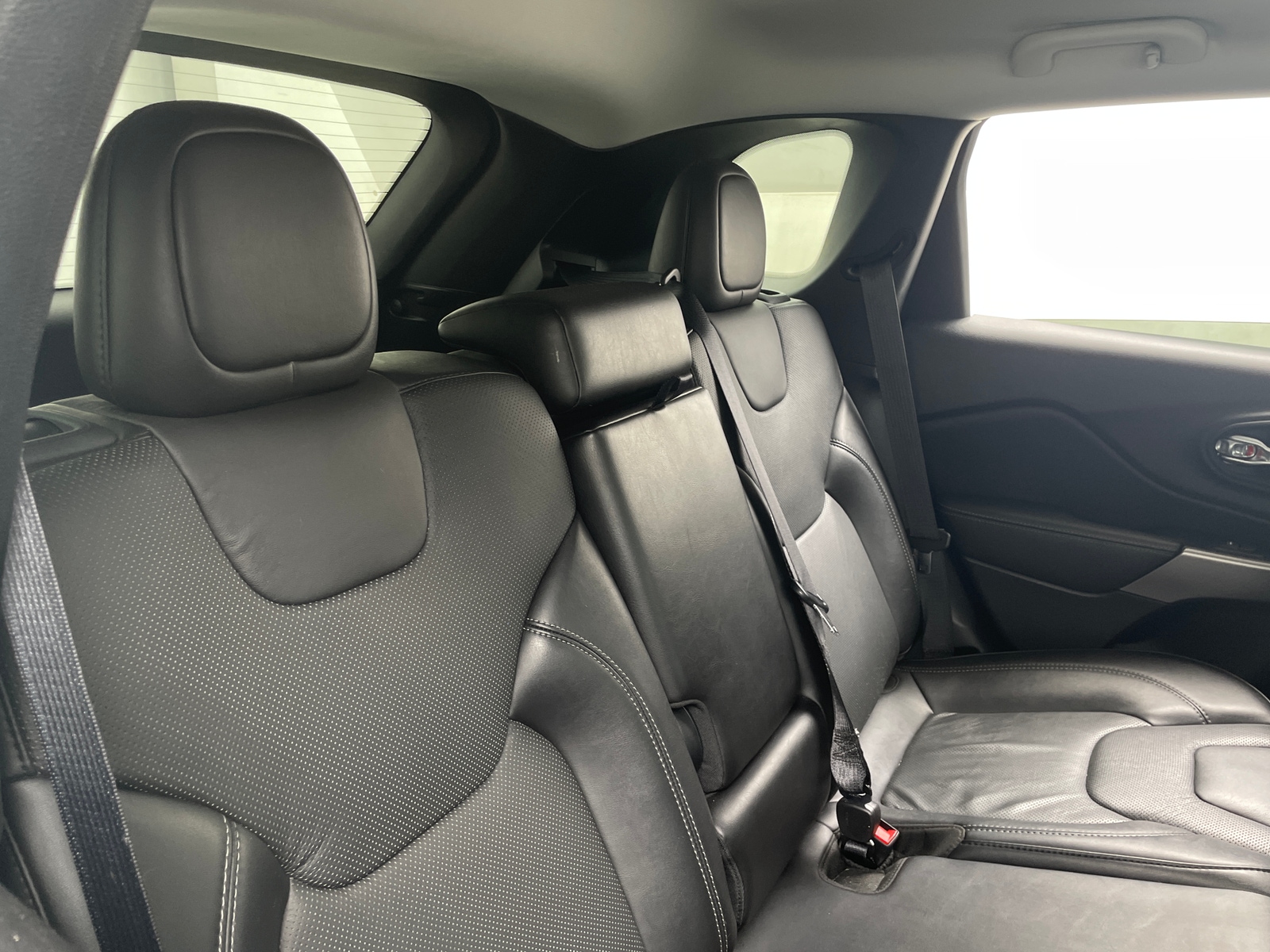 Thumbnail: 2021 Jeep Cherokee - 5