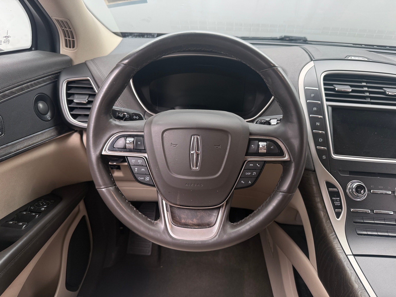 Thumbnail: 2020 Lincoln Nautilus - 4