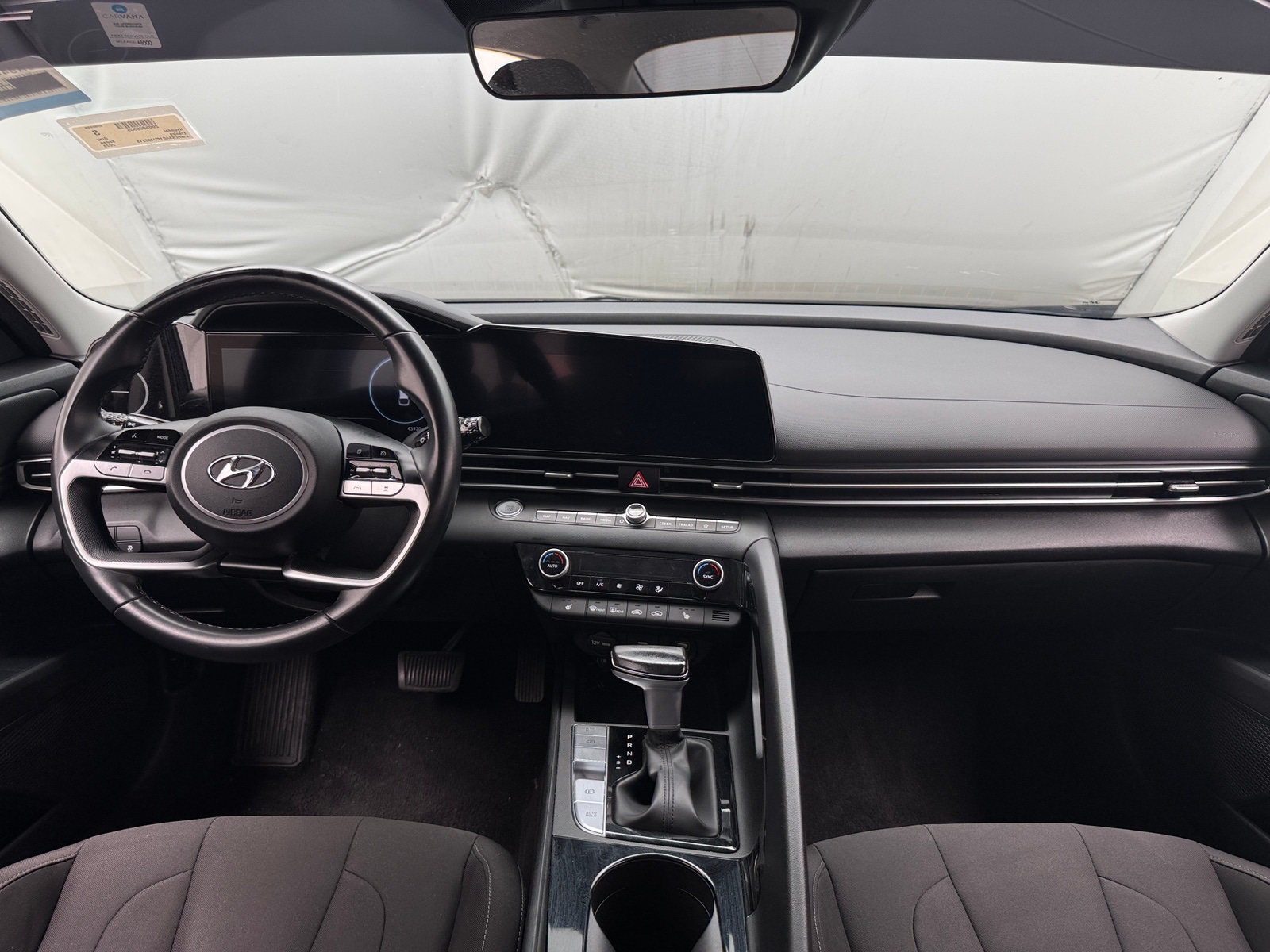 Thumbnail: 2023 Hyundai Elantra - 3