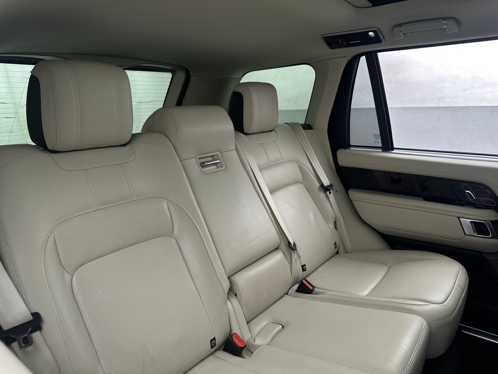 Thumbnail: 2020 Land Rover Range Rover - 5