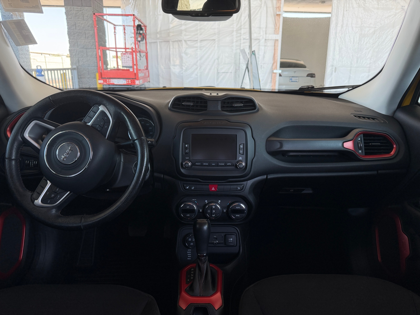 Thumbnail: 2017 Jeep Renegade - 3