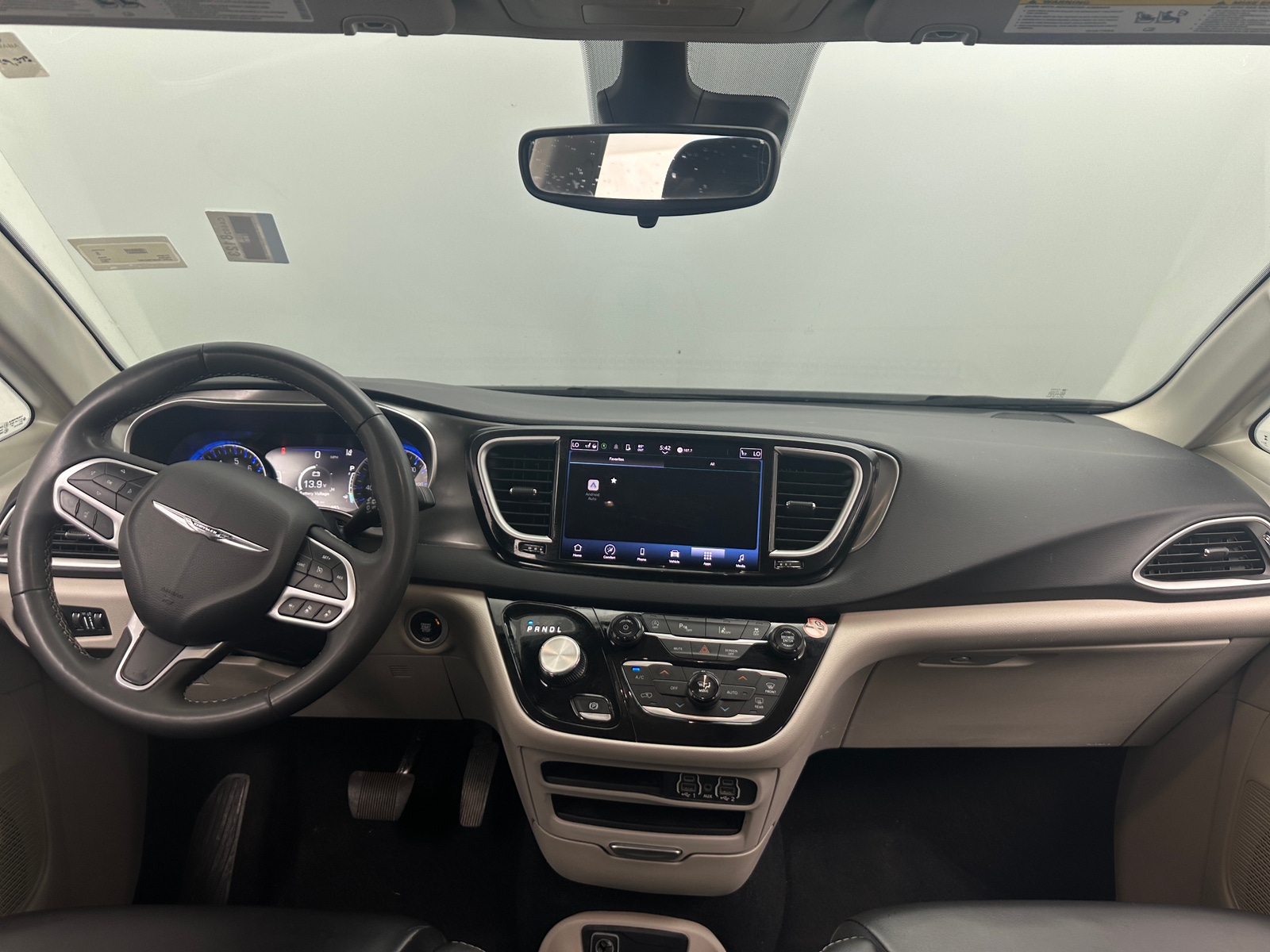Thumbnail: 2023 Chrysler Pacifica - 2