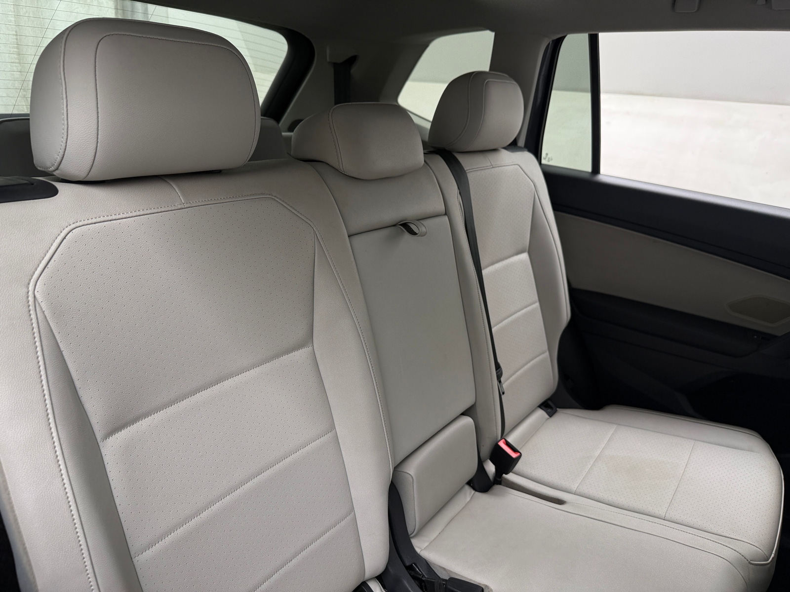 Thumbnail: 2021 Volkswagen Tiguan - 5