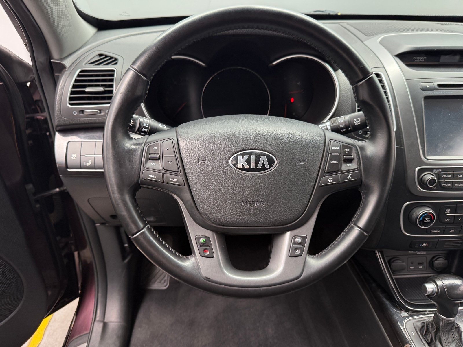 Thumbnail: 2014 Kia Sorento - 4