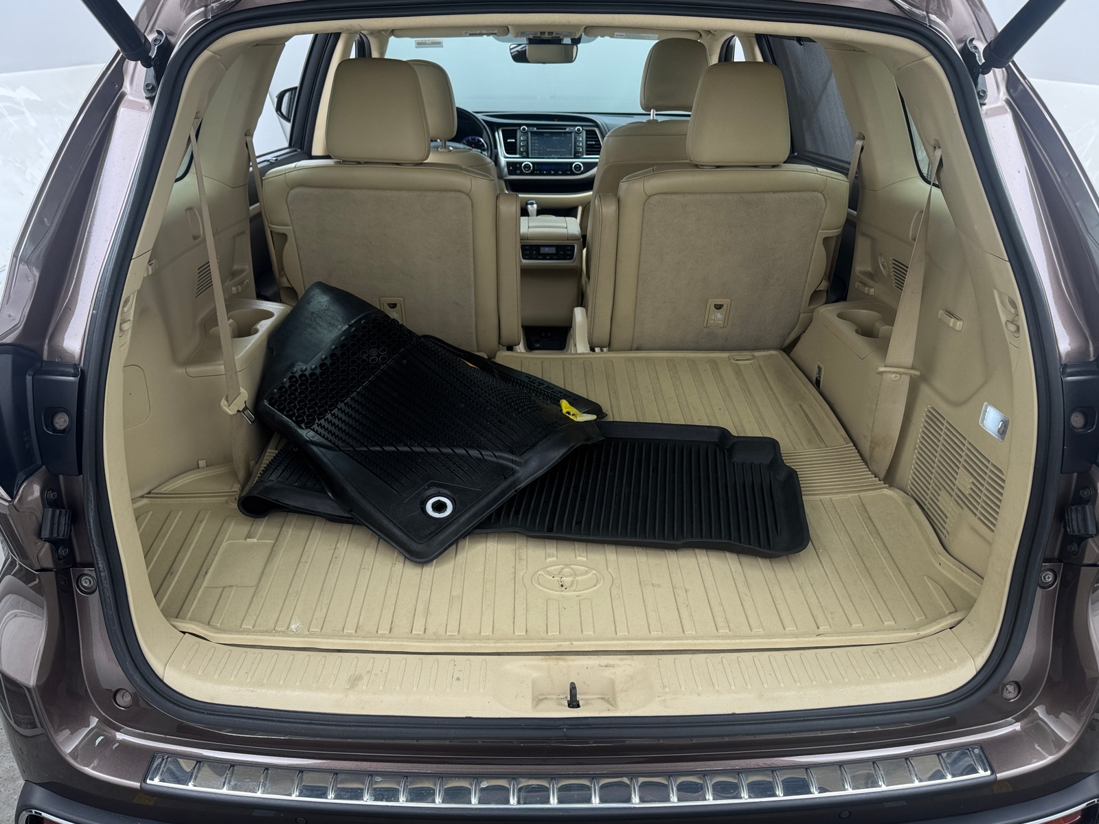 Thumbnail: 2017 Toyota Highlander - 6