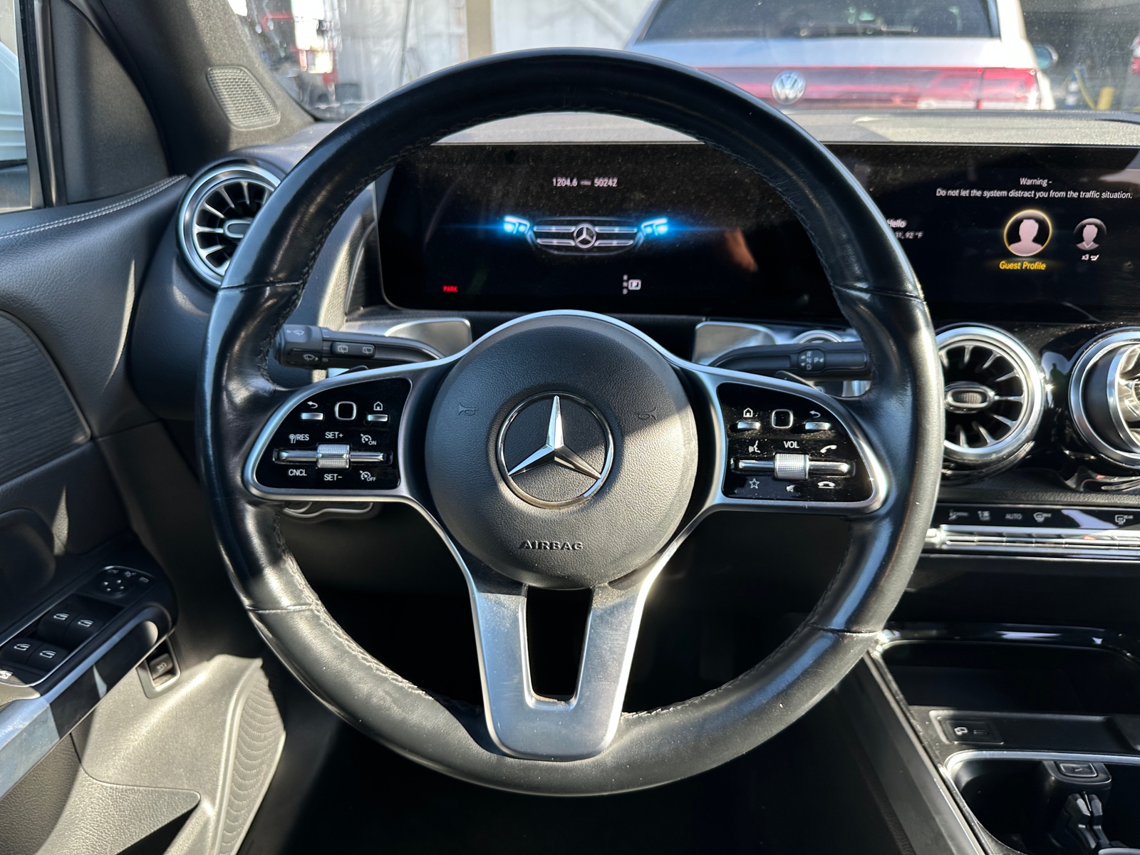 Thumbnail: 2023 Mercedes-Benz GLB - 4