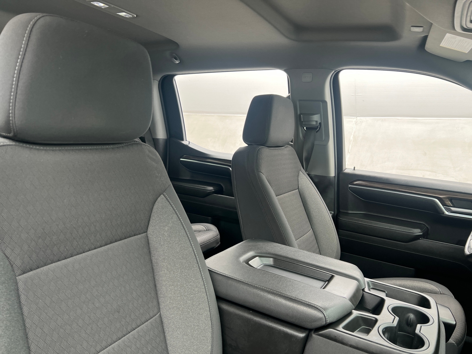 Thumbnail: 2024 Chevrolet Silverado 1500 - 2