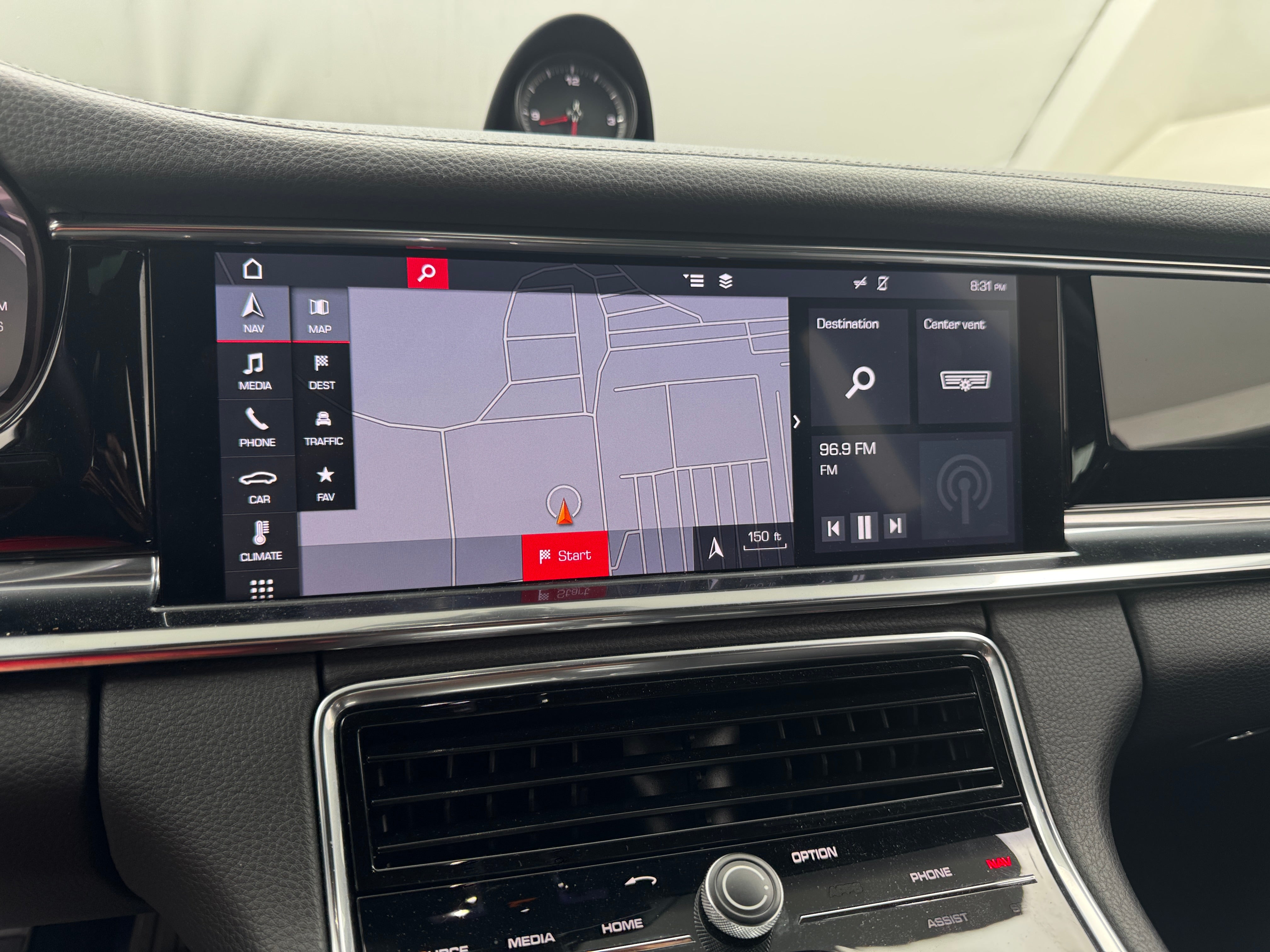 2020 Porsche Panamera Base - Photo 16