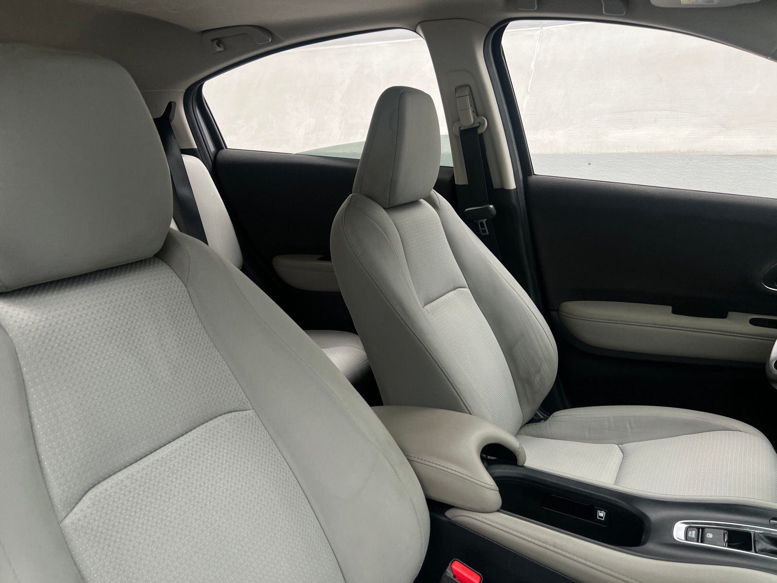 Thumbnail: 2019 Honda HR-V - 2