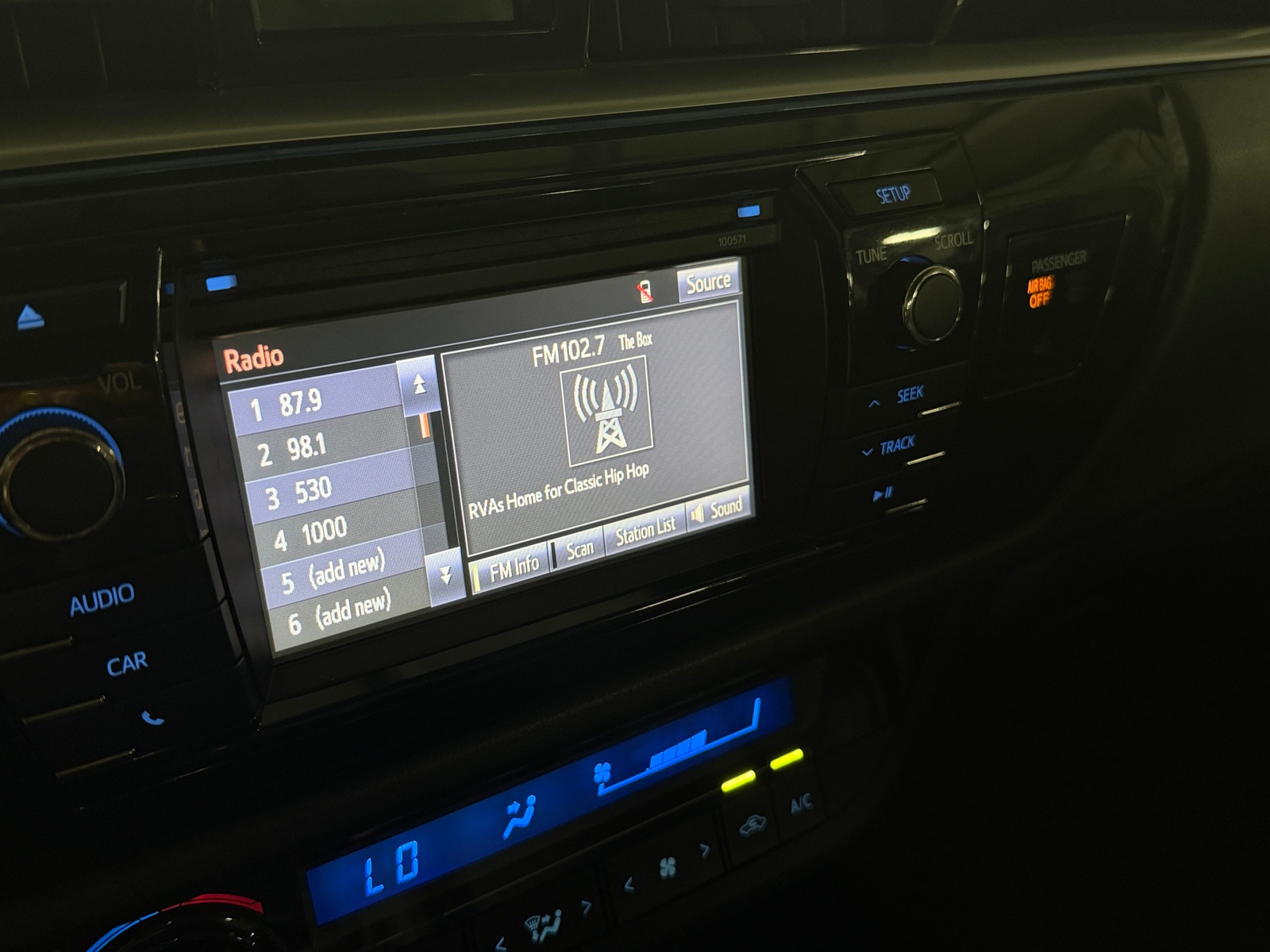 Thumbnail: 2016 Toyota Corolla - 4