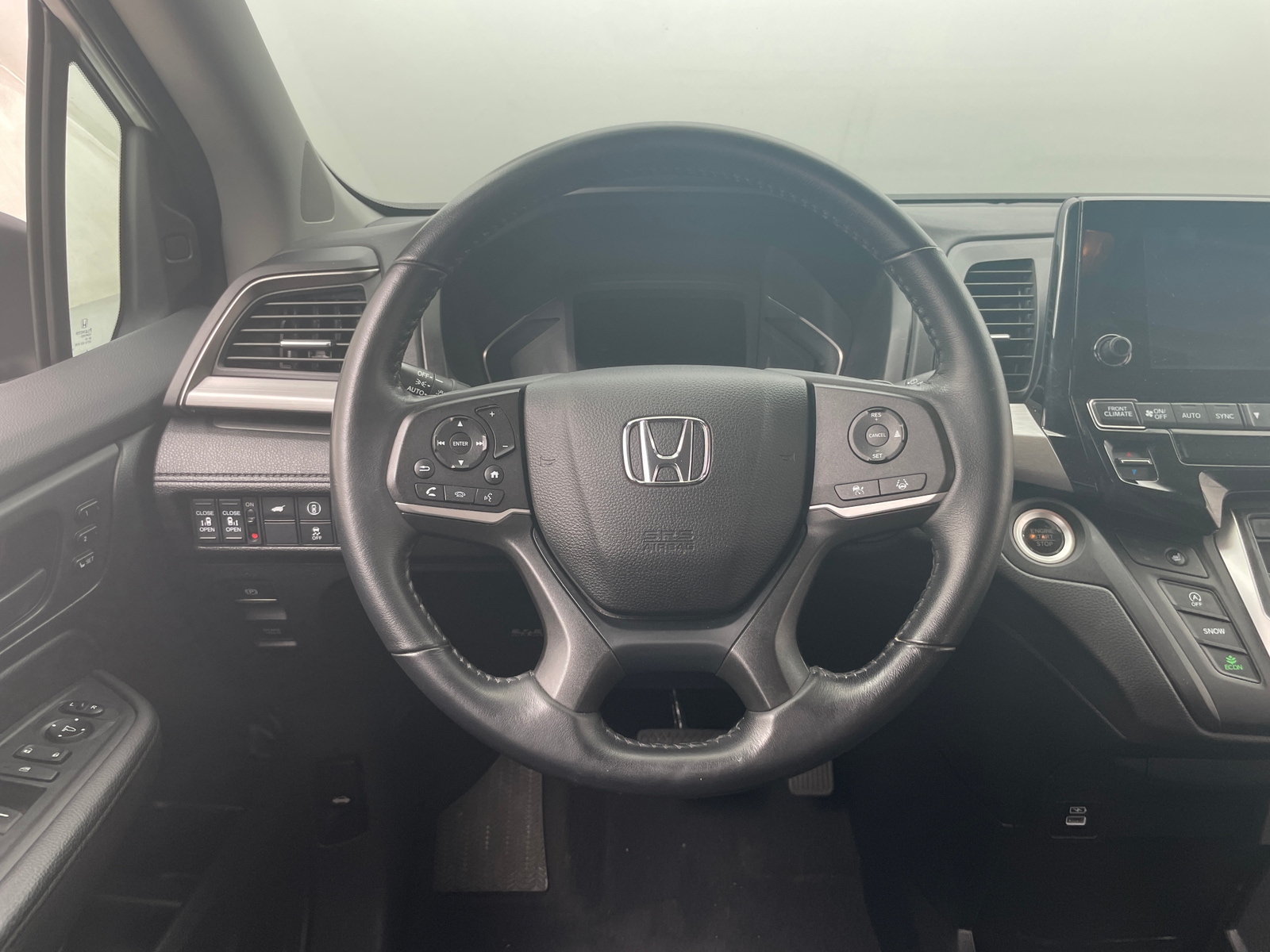 Thumbnail: 2023 Honda Odyssey - 4