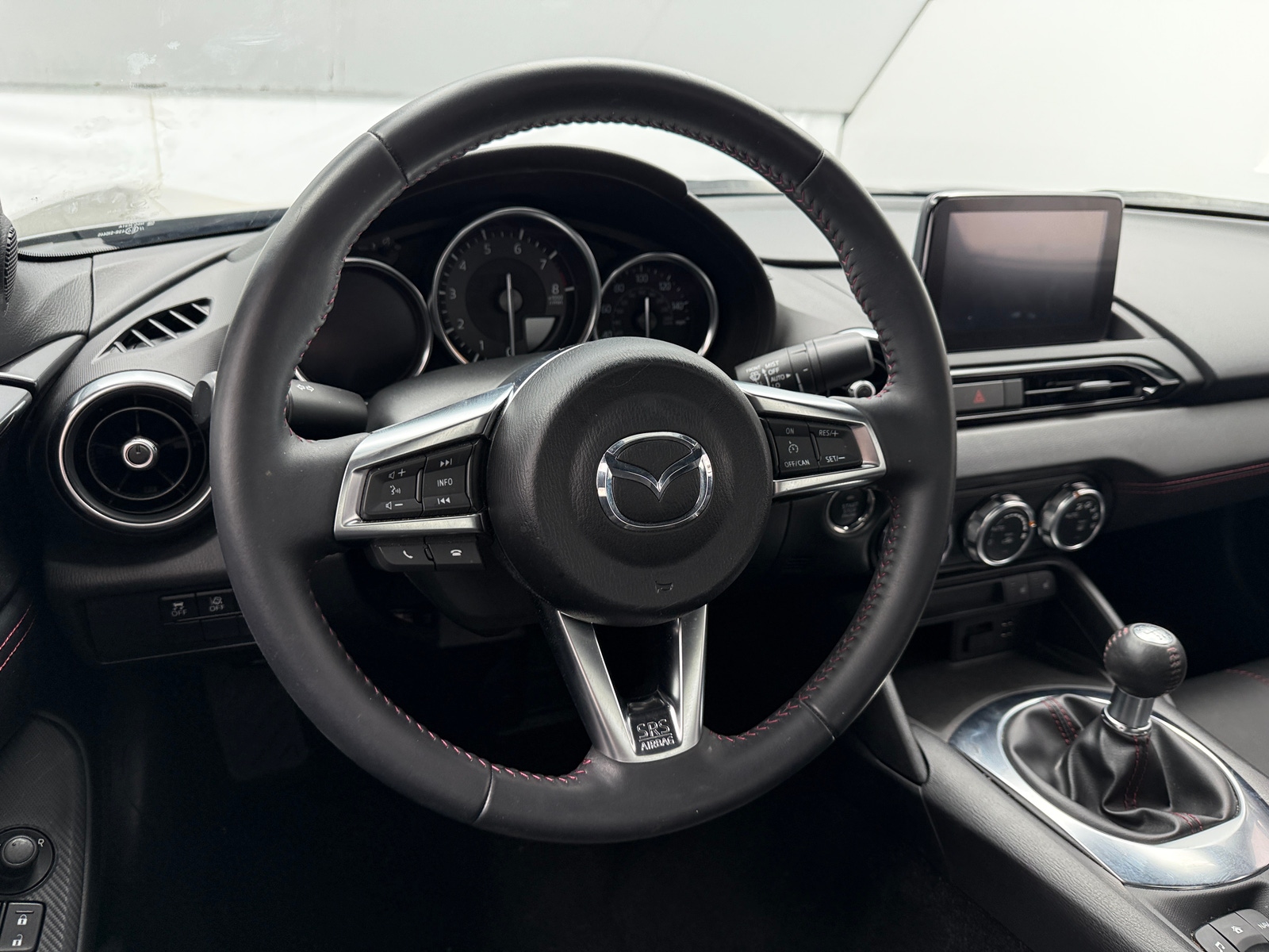Thumbnail: 2019 Mazda MX-5 Miata - 4