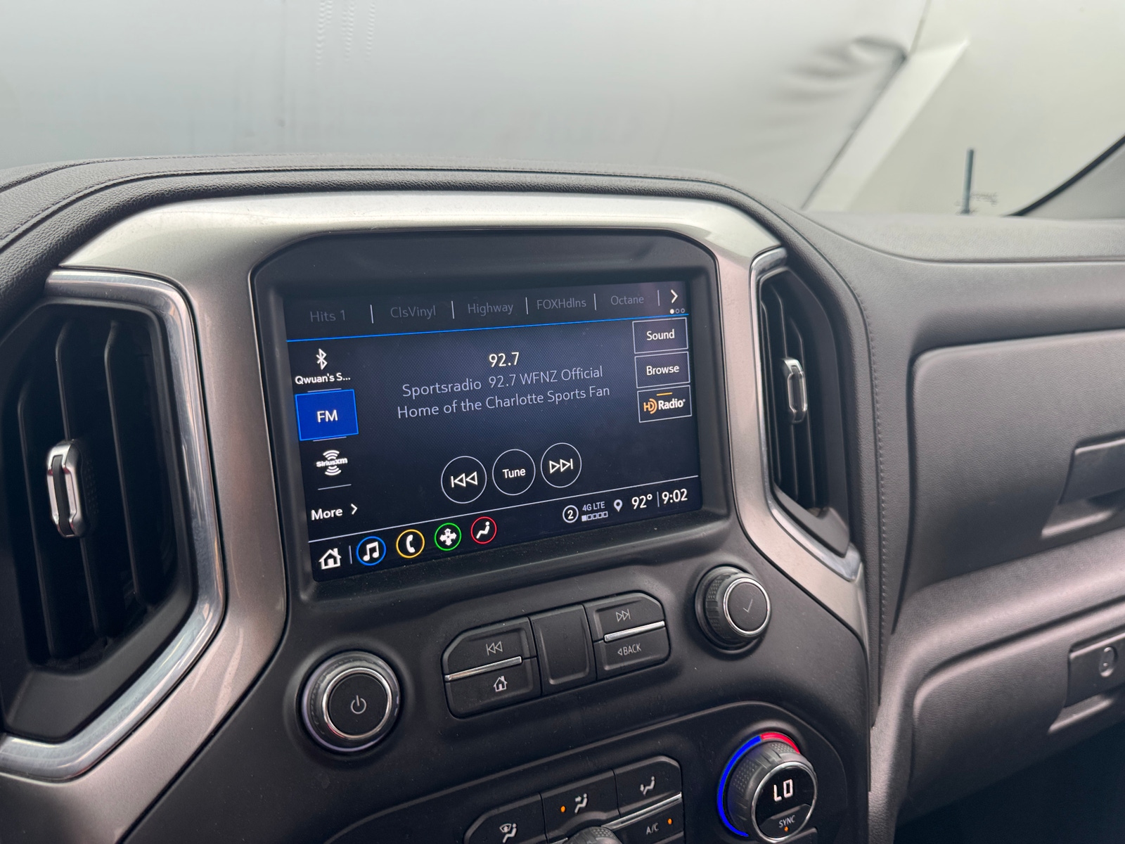 Thumbnail: 2021 Chevrolet Silverado 1500 - 4