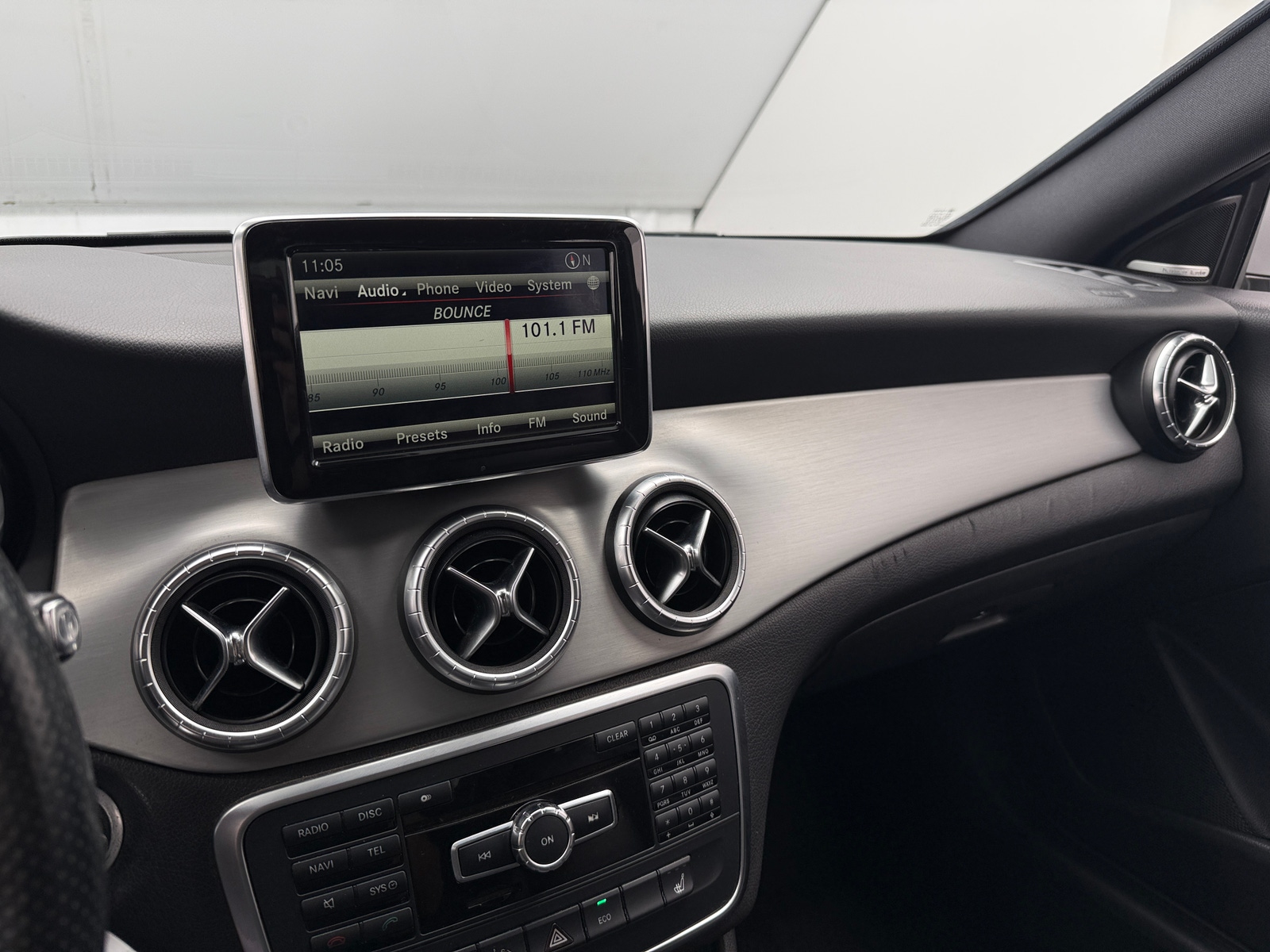 Thumbnail: 2014 Mercedes-Benz CLA - 3