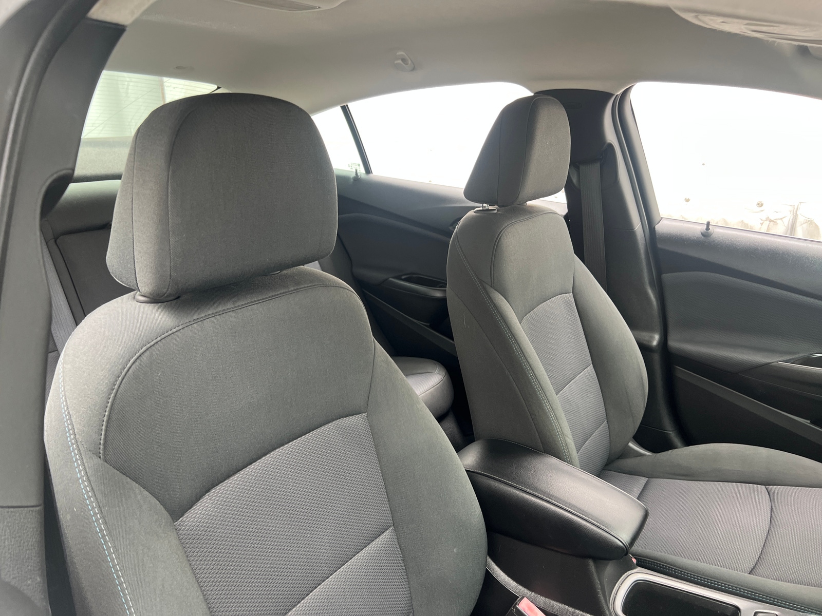 Thumbnail: 2018 Chevrolet Cruze - 2